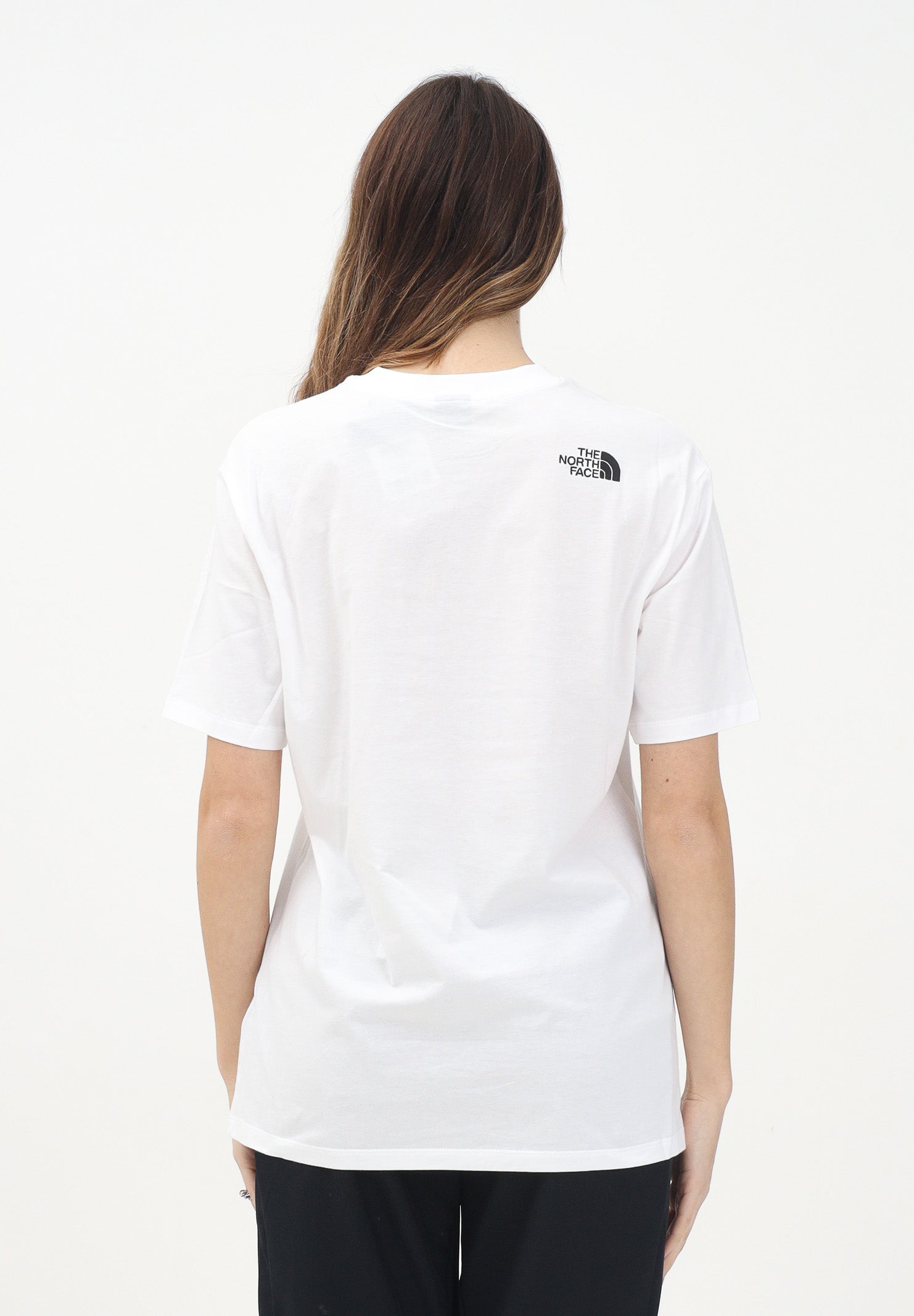 THE NORTH FACE T-shirt a manica corta oversize Simple Dome bianca da donna NF0A87NQFN41 . THE NORTH FACE 