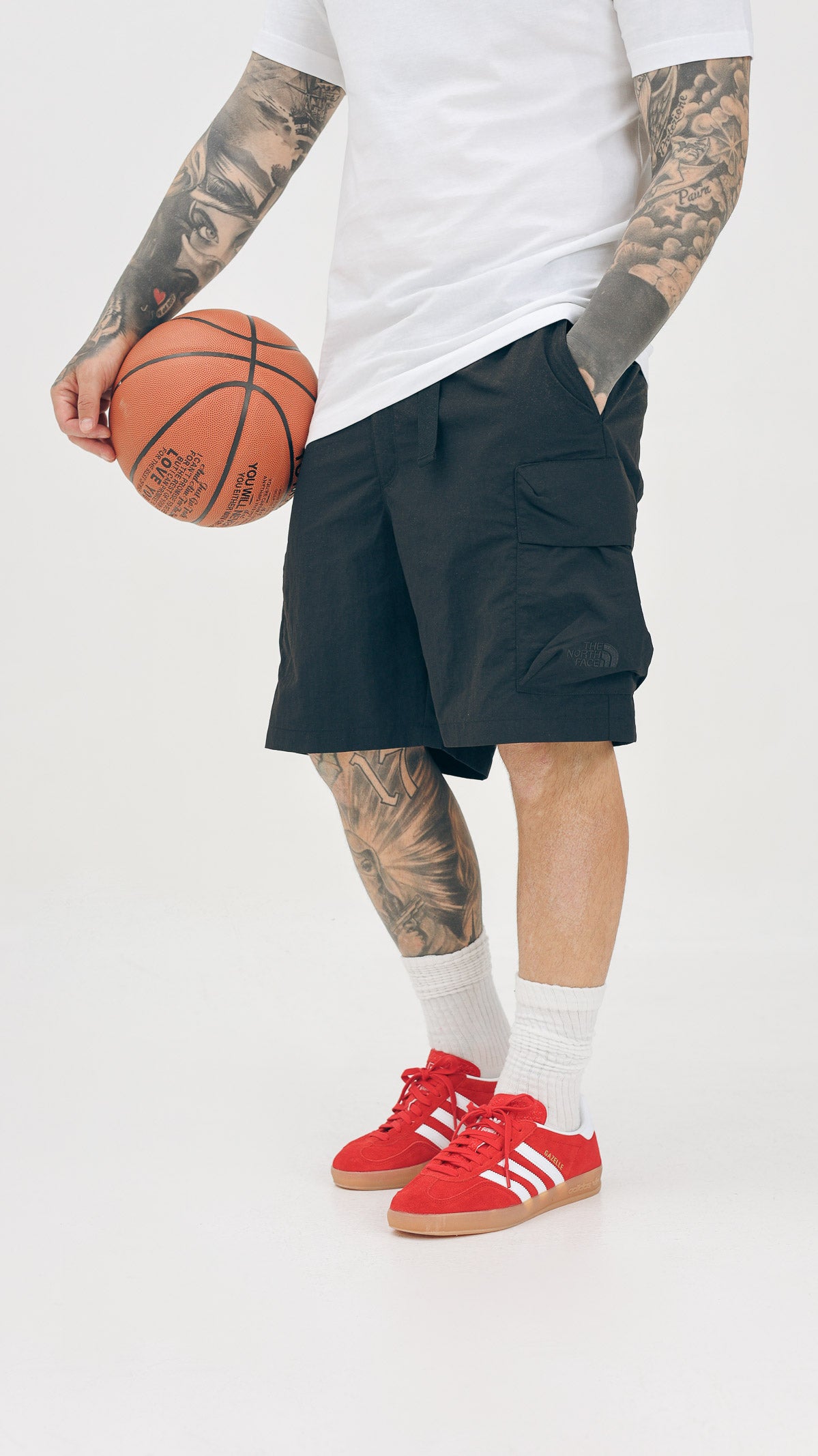 THE NORTH FACE Shorts Cargo Pocket nero da uomo NF0A8BJGJK31 . THE NORTH FACE 