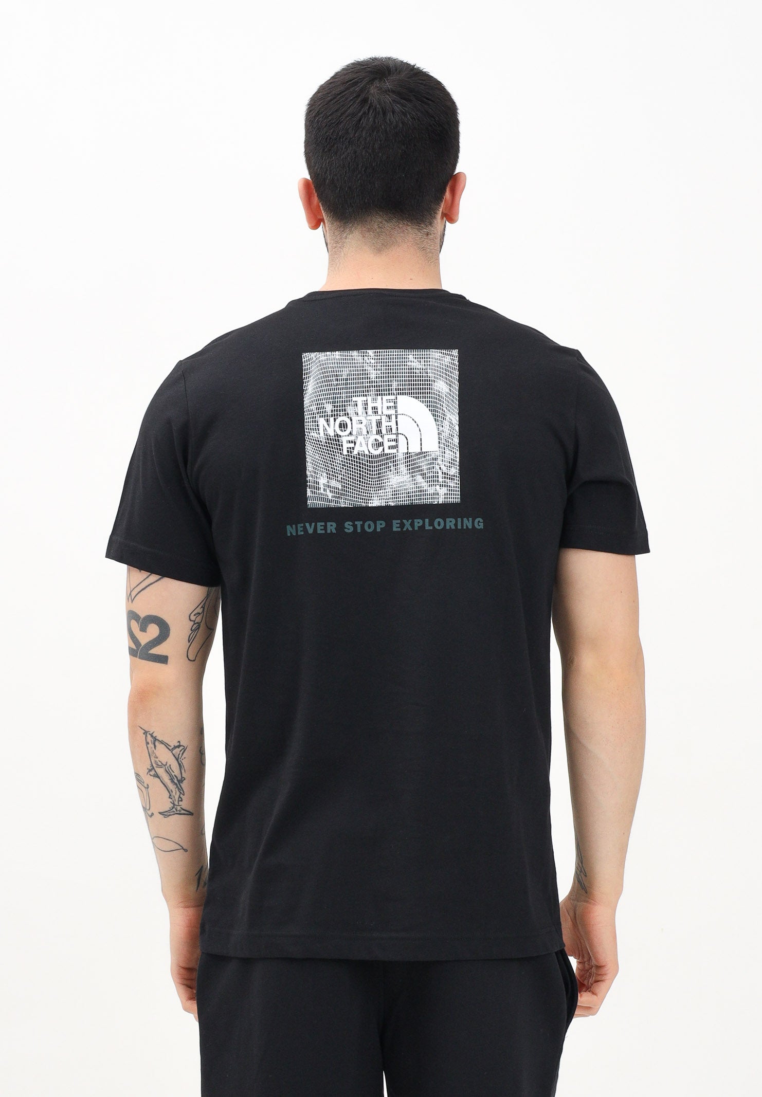THE NORTH FACE T-shirt a manica corta NSE Box nera da uomo NF0A8C4U9431 . THE NORTH FACE 