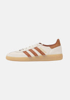 ADIDAS ORIGINALS Sneakers HANDBALL SPEZIAL beige per uomo e donna IH1511 . ADIDAS ORIGINALS 