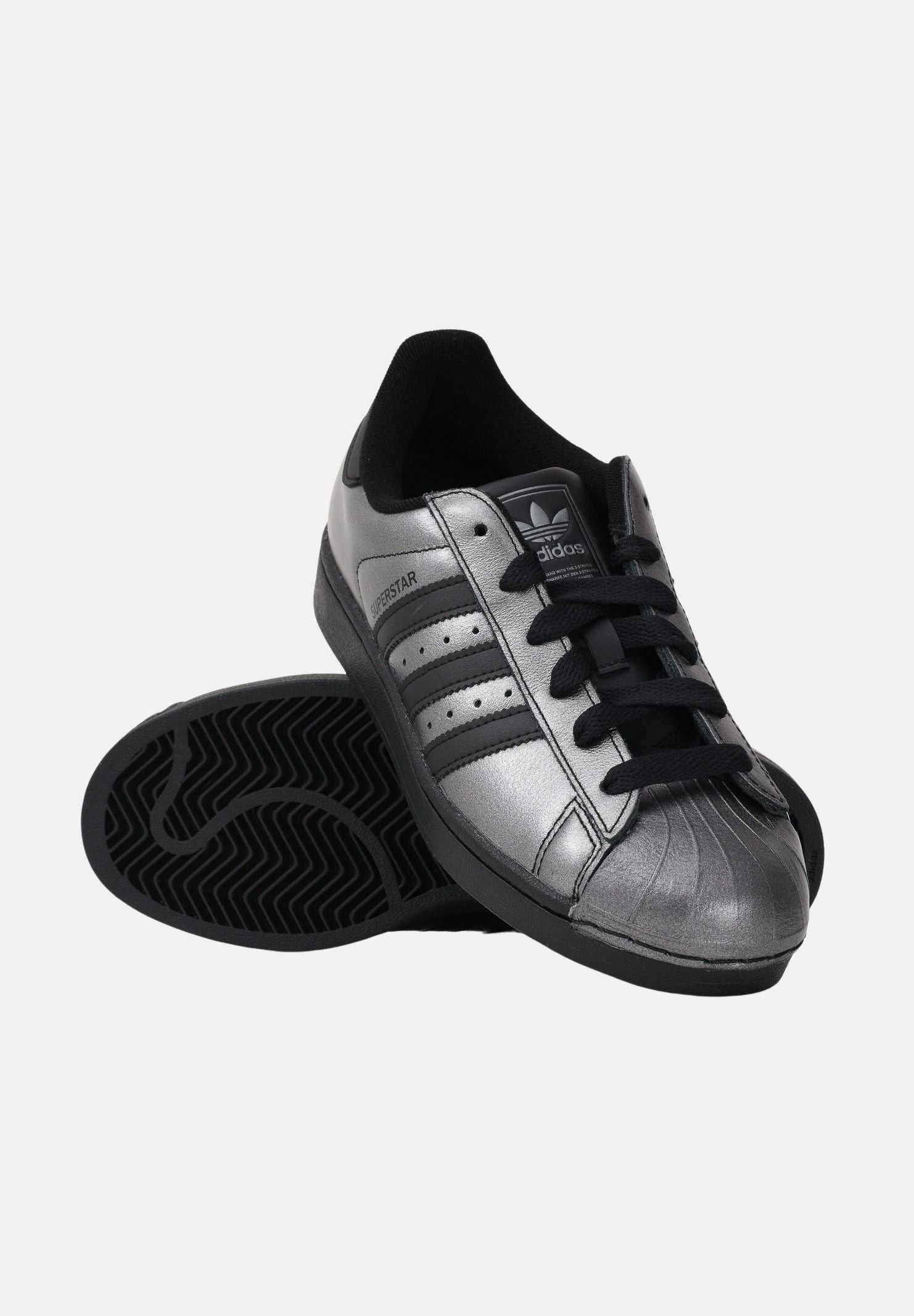 ADIDAS ORIGINALS Sneakers SUPERSTAR II argento e nere per uomo e donna IH1598 . ADIDAS ORIGINALS 