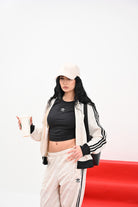 ADIDAS ORIGINALS T-shirt a manica corta Essentials Slim nera da donna IW5707 . ADIDAS ORIGINALS 