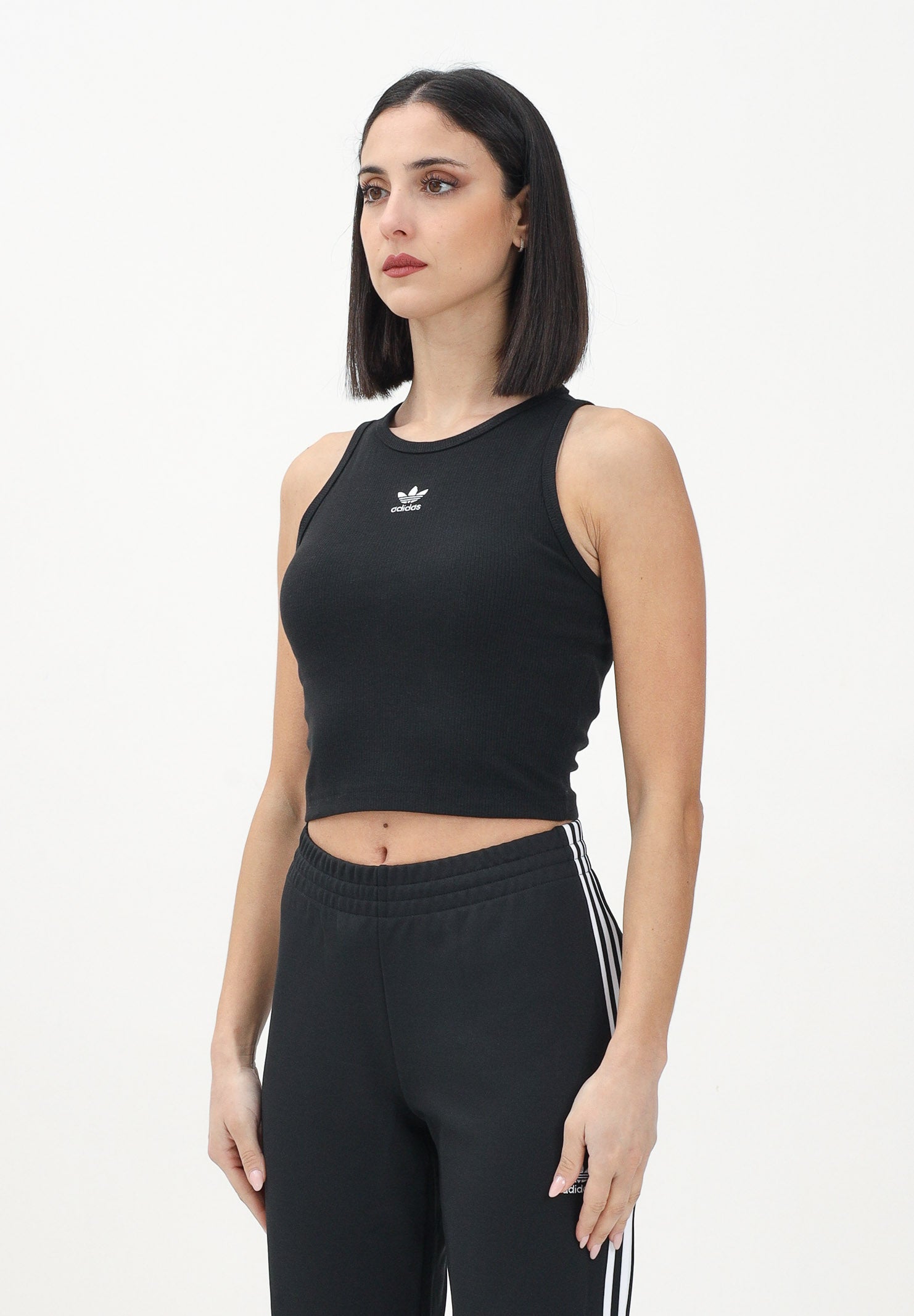 ADIDAS ORIGINALS Canotta Essentials Ribbed nera da donna IW5736 . ADIDAS ORIGINALS 