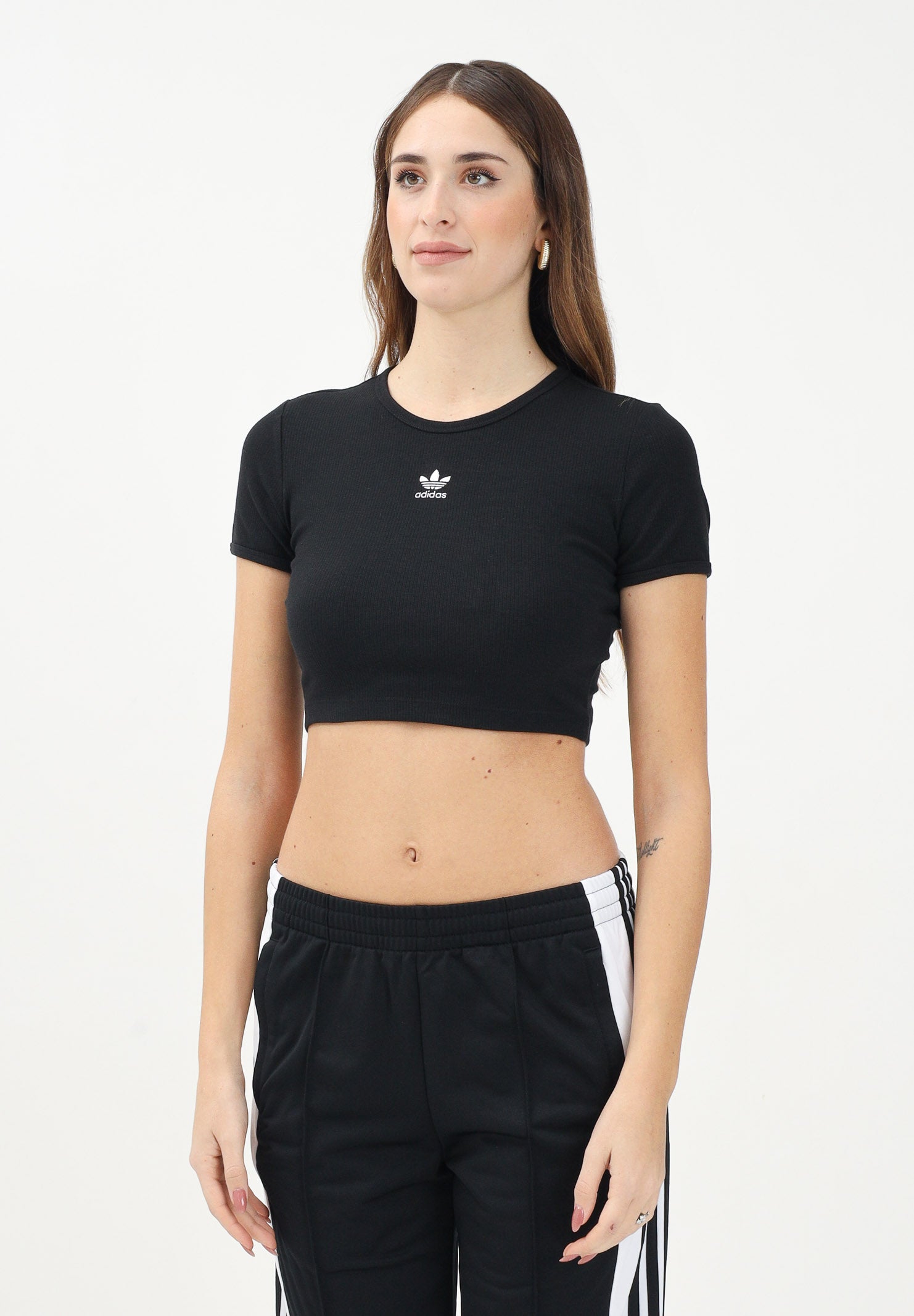 ADIDAS ORIGINALS Top sportivo Essentials nero da donna IY9664 . ADIDAS ORIGINALS 