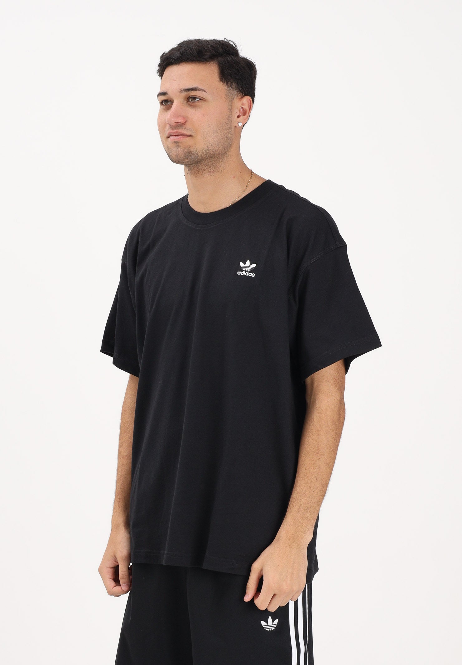 ADIDAS ORIGINALS T-shirt a manica corta Trefoil Essentials Oversized nera da uomo JD0349 . ADIDAS ORIGINALS 