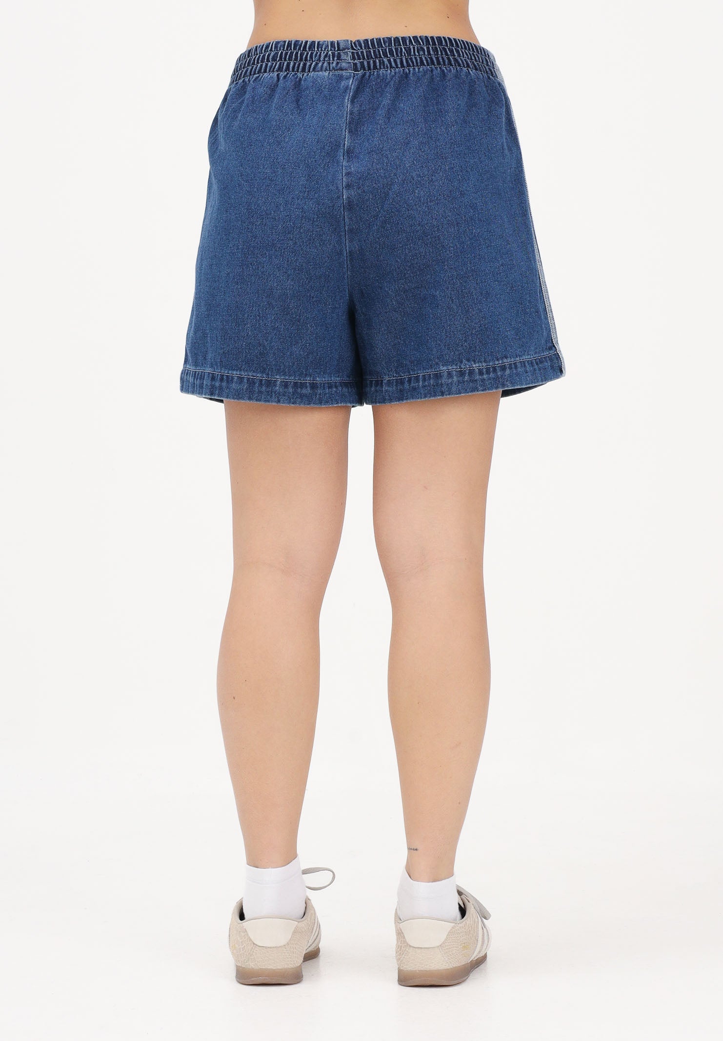 ADIDAS ORIGINALS Shorts Firebird in denim medio da donna JD2562 . ADIDAS ORIGINALS 