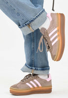 ADIDAS ORIGINALS Sneakers Gazelle marroni e rosa da donna JQ6436 . ADIDAS ORIGINALS 