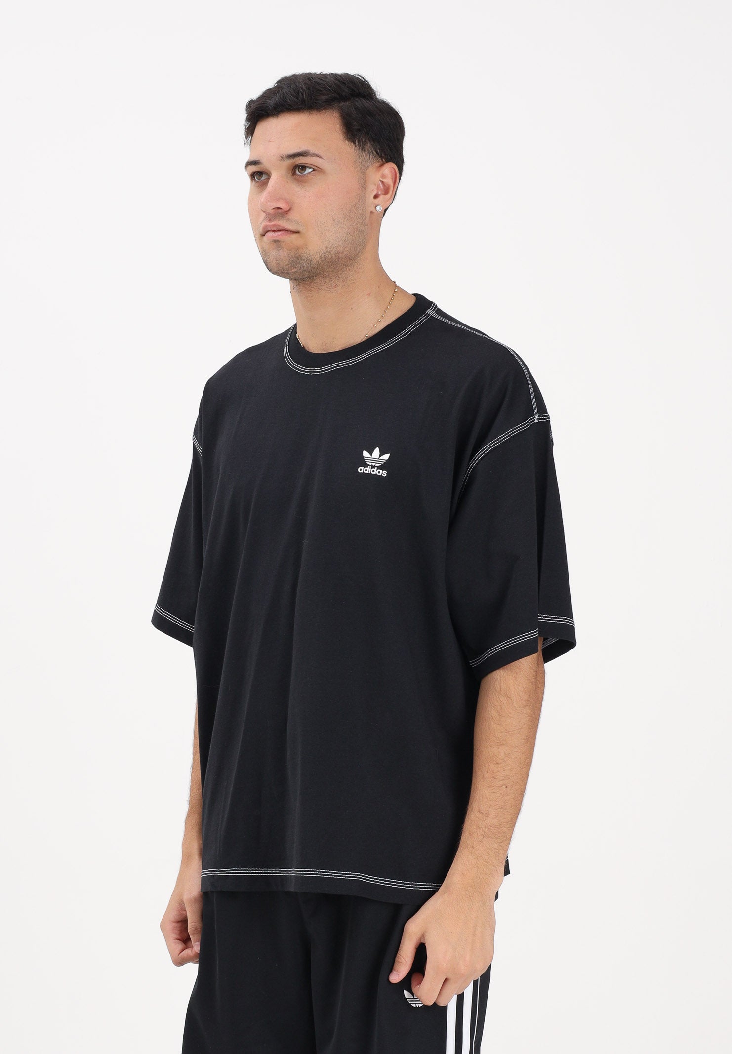 ADIDAS ORIGINALS T-shirt a manica corta TREFOIL ESSENTIALS nera da uomo JW0971 . ADIDAS ORIGINALS 