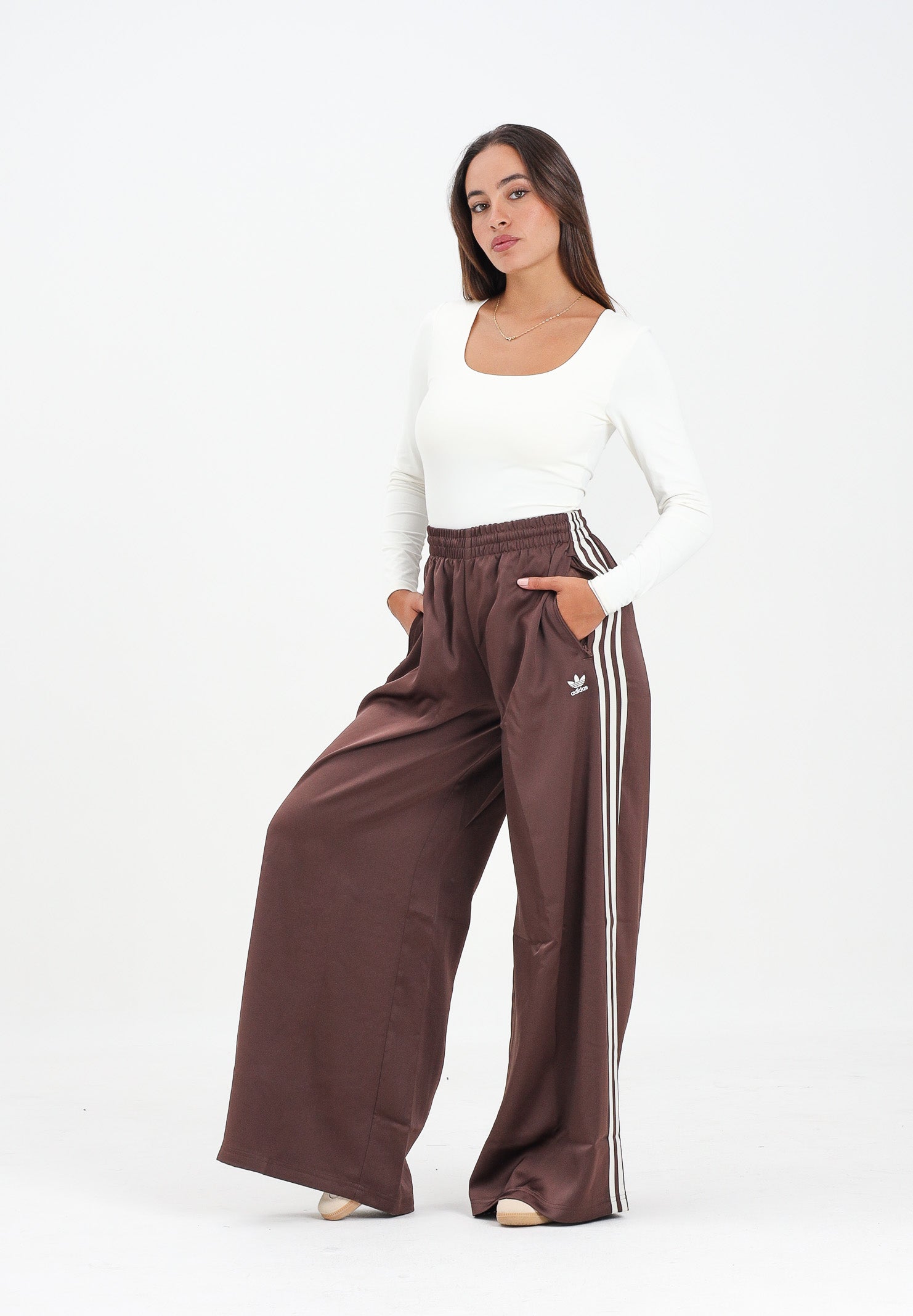 ADIDAS ORIGINALS Pantalone sportivo adicolor Satin Wide Leg marrone da donna KD2541 . ADIDAS ORIGINALS 