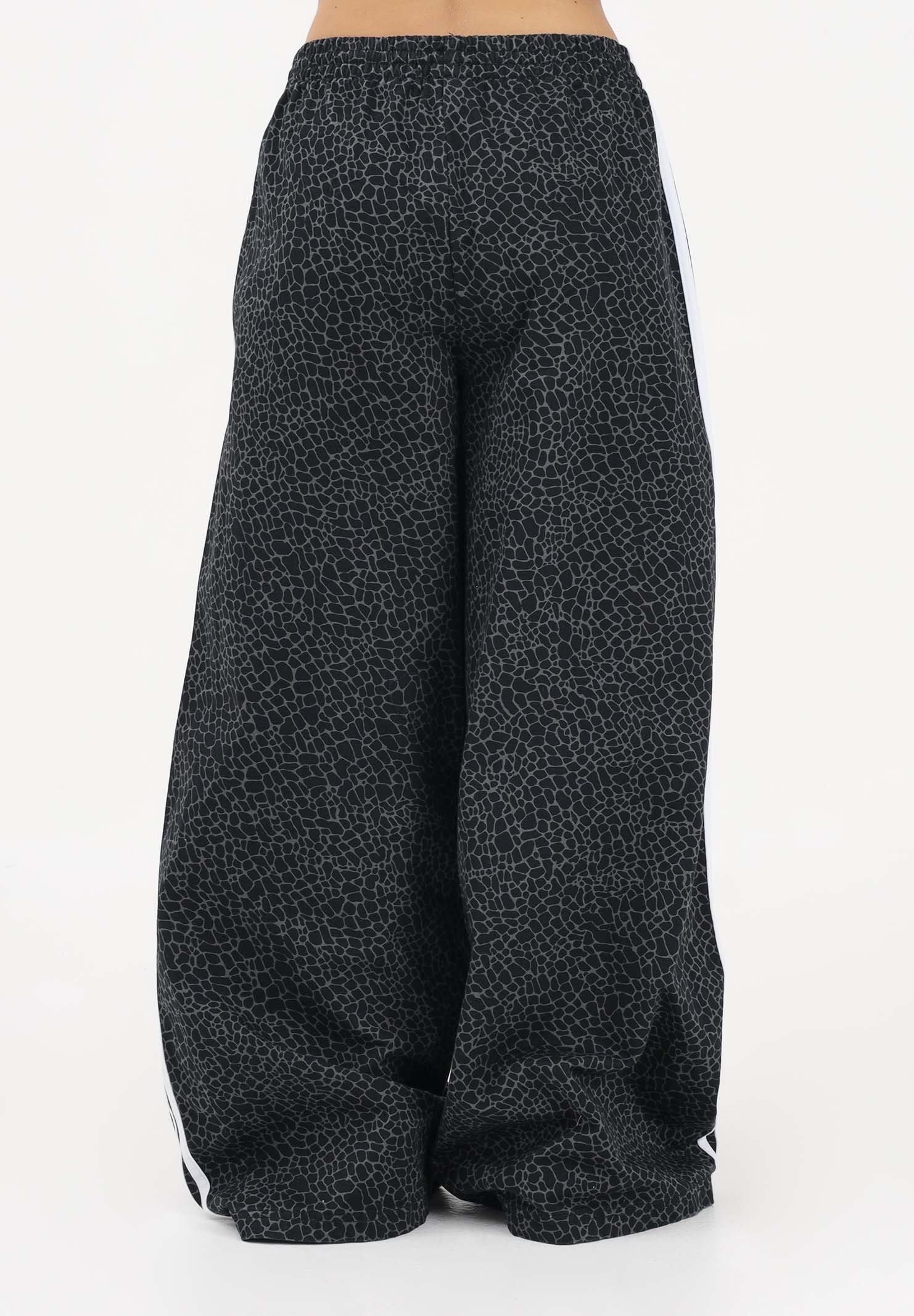 ADIDAS ORIGINALS Pantalone sportivo Firebird AOP Oversized nero da donna KD2816 . ADIDAS ORIGINALS 