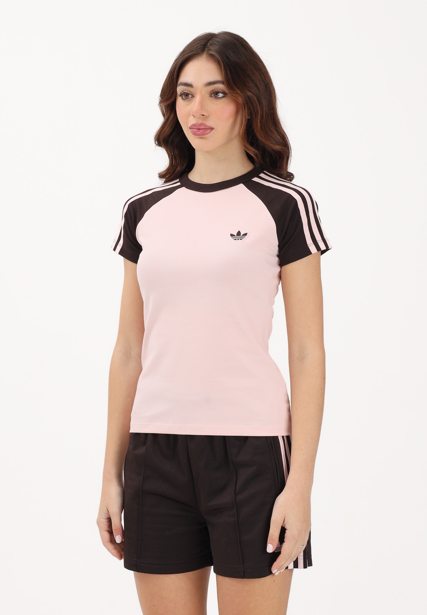 ADIDAS ORIGINALS T-shirt a manica corta SST rosa e marrone da donna KD3800 . ADIDAS ORIGINALS 