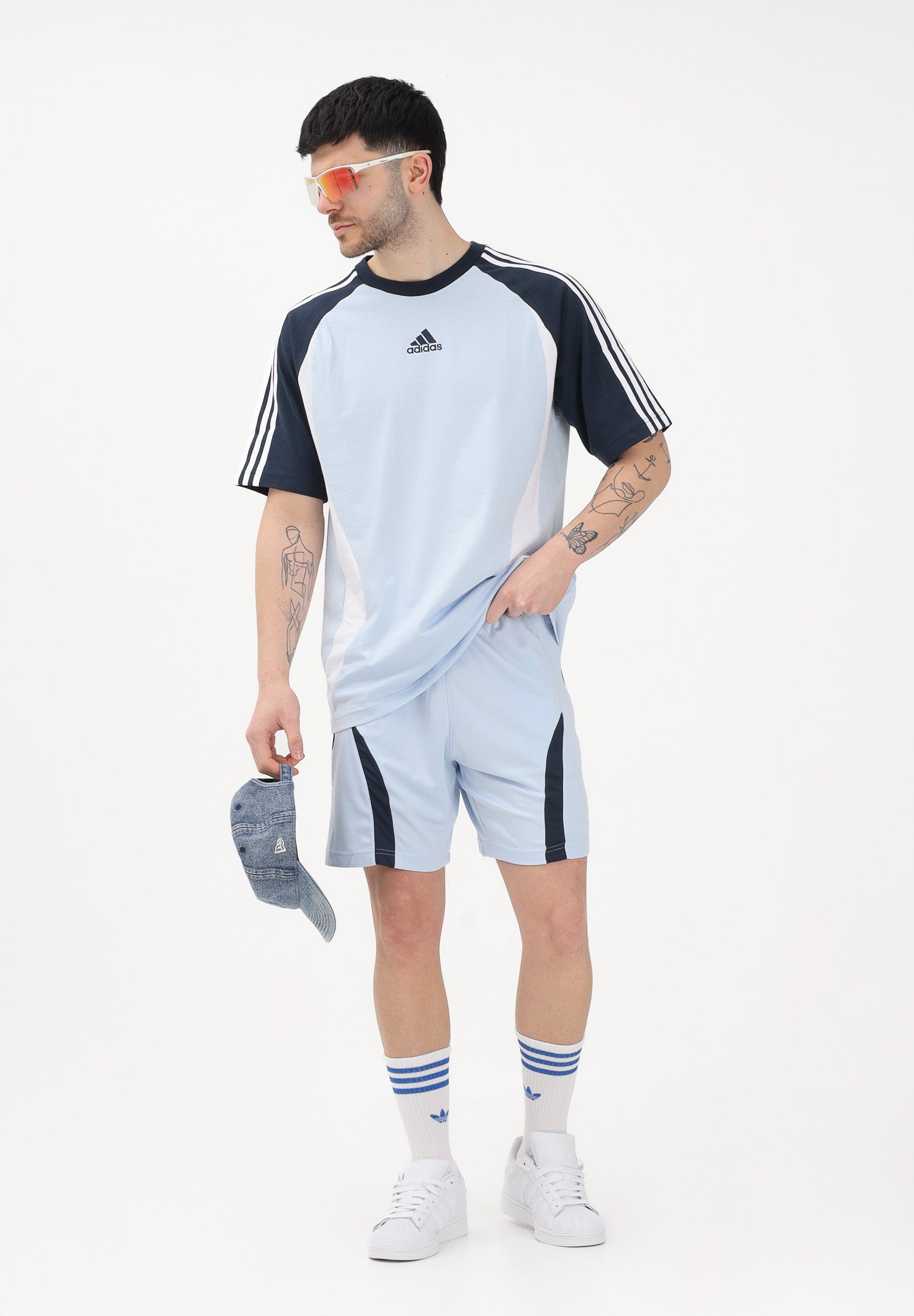 ADIDAS ORIGINALS T-shirt a manica corta Adicolor Teamgeist celeste da uomo KD4350 . ADIDAS ORIGINALS 