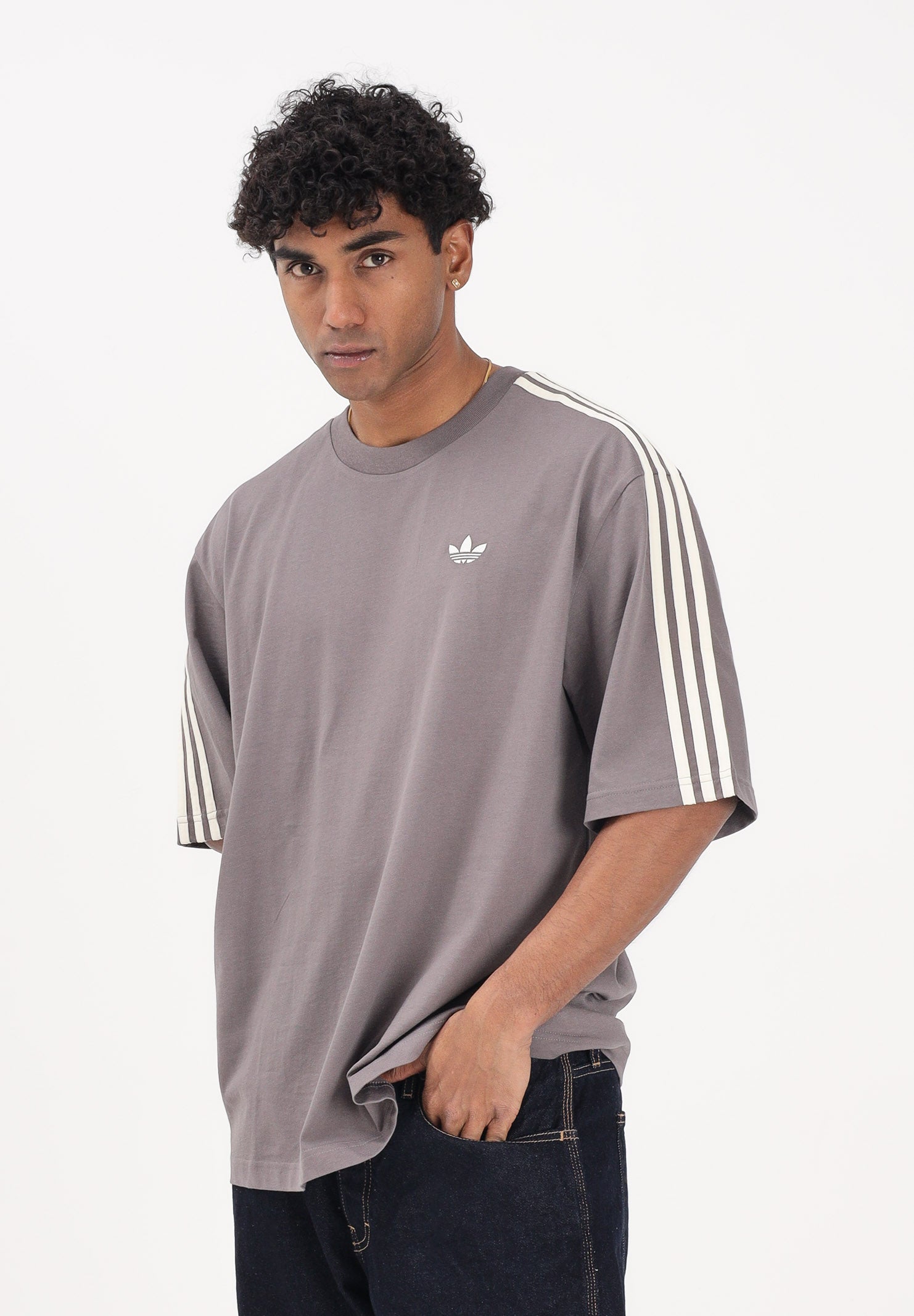 ADIDAS ORIGINALS T-shirt a manica corta ADICOLOR 3-STRIPES OVERSIZED grigia da uomo KE1591 . ADIDAS ORIGINALS 