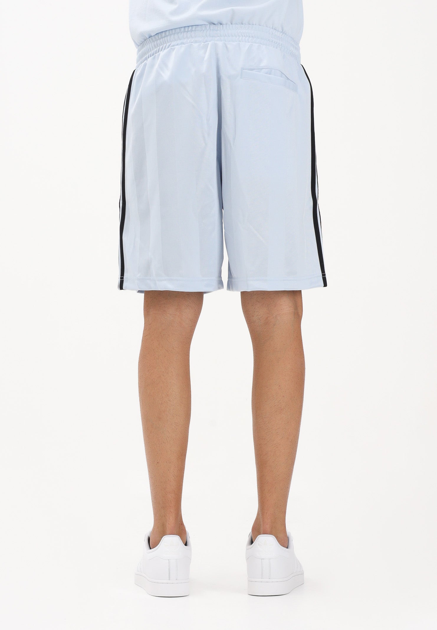 ADIDAS ORIGINALS Shorts sportivo 3-STRIPES LOOSE ENGINEERED celeste e nero da uomo KE2468 . ADIDAS ORIGINALS 