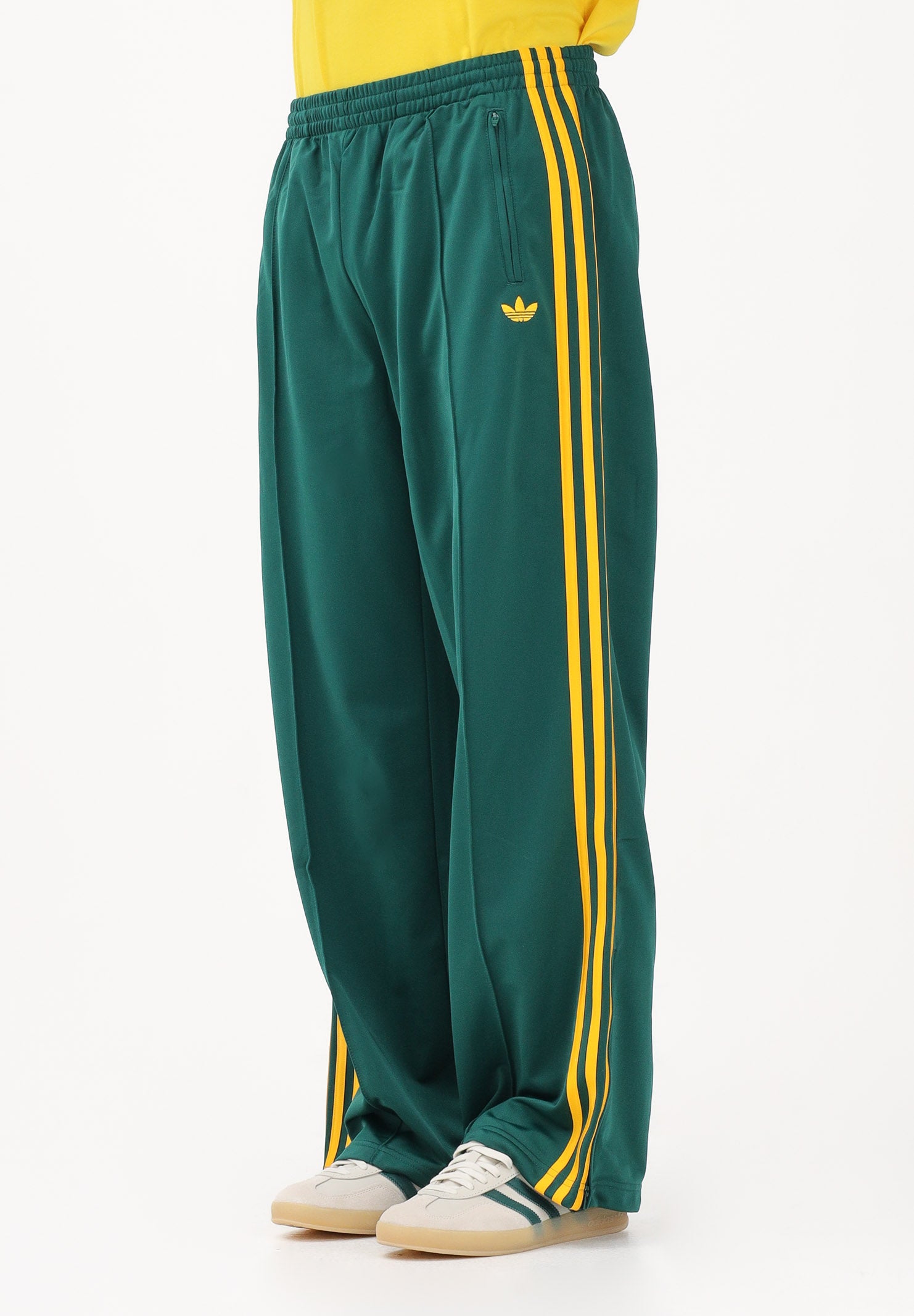 ADIDAS ORIGINALS Pantalone sportivo FIREBIRD LOOSE verde e giallo da uomo KG3707 . ADIDAS ORIGINALS 