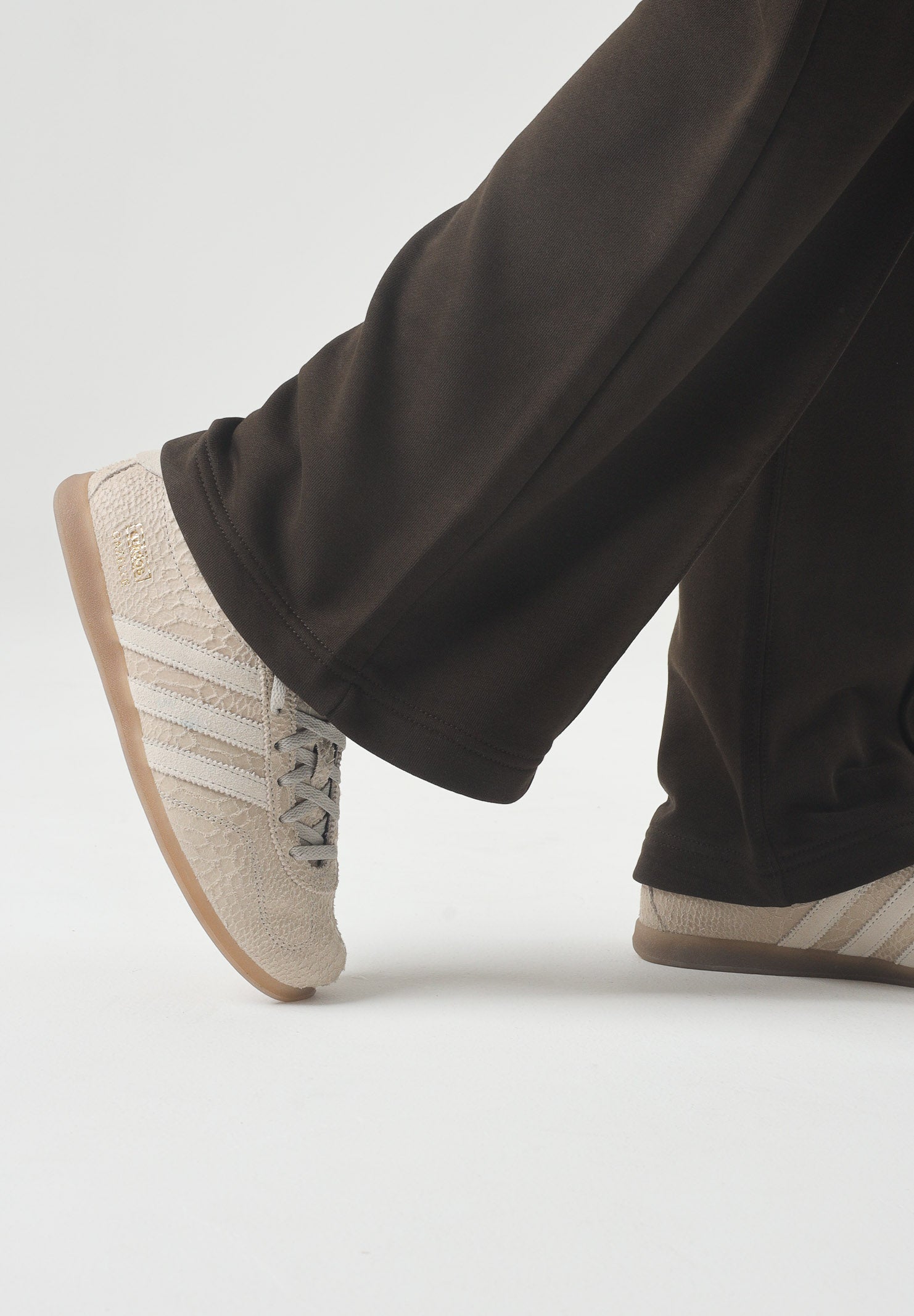 ADIDAS ORIGINALS Sneakers GAZELLE LO PRO panna per uomo e donna KI3579 . ADIDAS ORIGINALS 