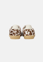 ADIDAS ORIGINALS Sneakers Samba OG panna e marrone per uomo e donna con stampa giraffa KI6669 . ADIDAS ORIGINALS 