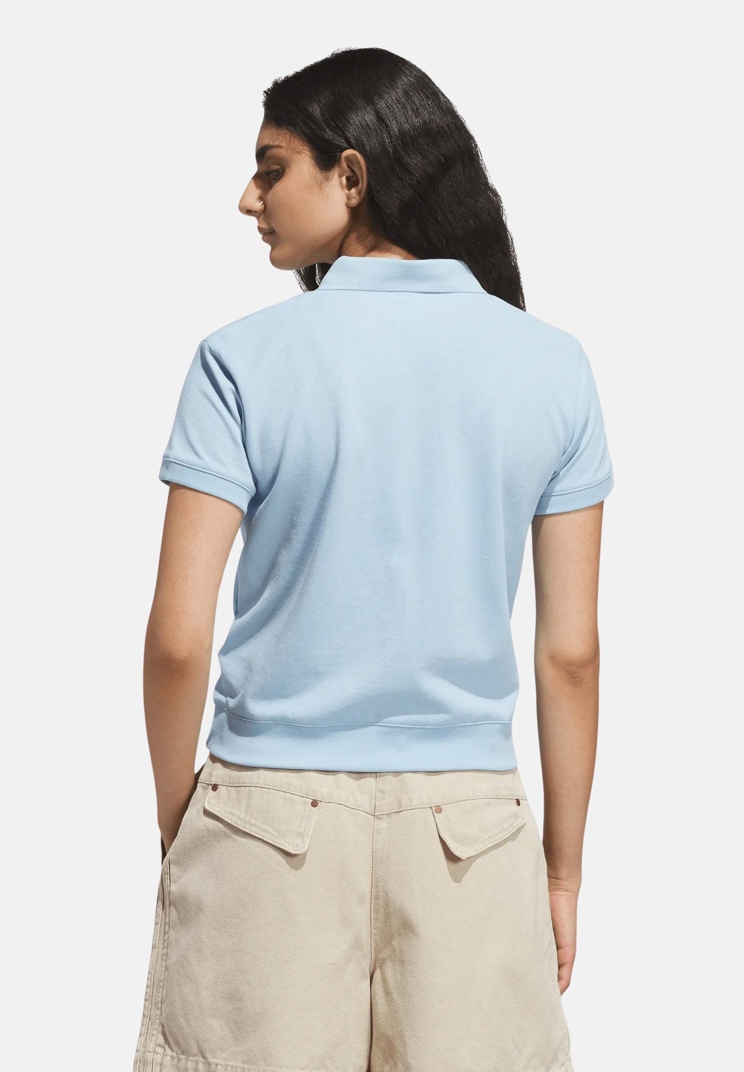 ADIDAS ORIGINALS Polo SHORT SLEEVE a manica corta azzurro-chiaro da donna con logo Trefoil ricamato.<BR/> KT7992 . ADIDAS ORIGINALS 