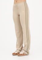 ADIDAS ORIGINALS Pantalone sportivo SLOUCHY STRAIGHT LEG beige da donna KW4555 . ADIDAS ORIGINALS 