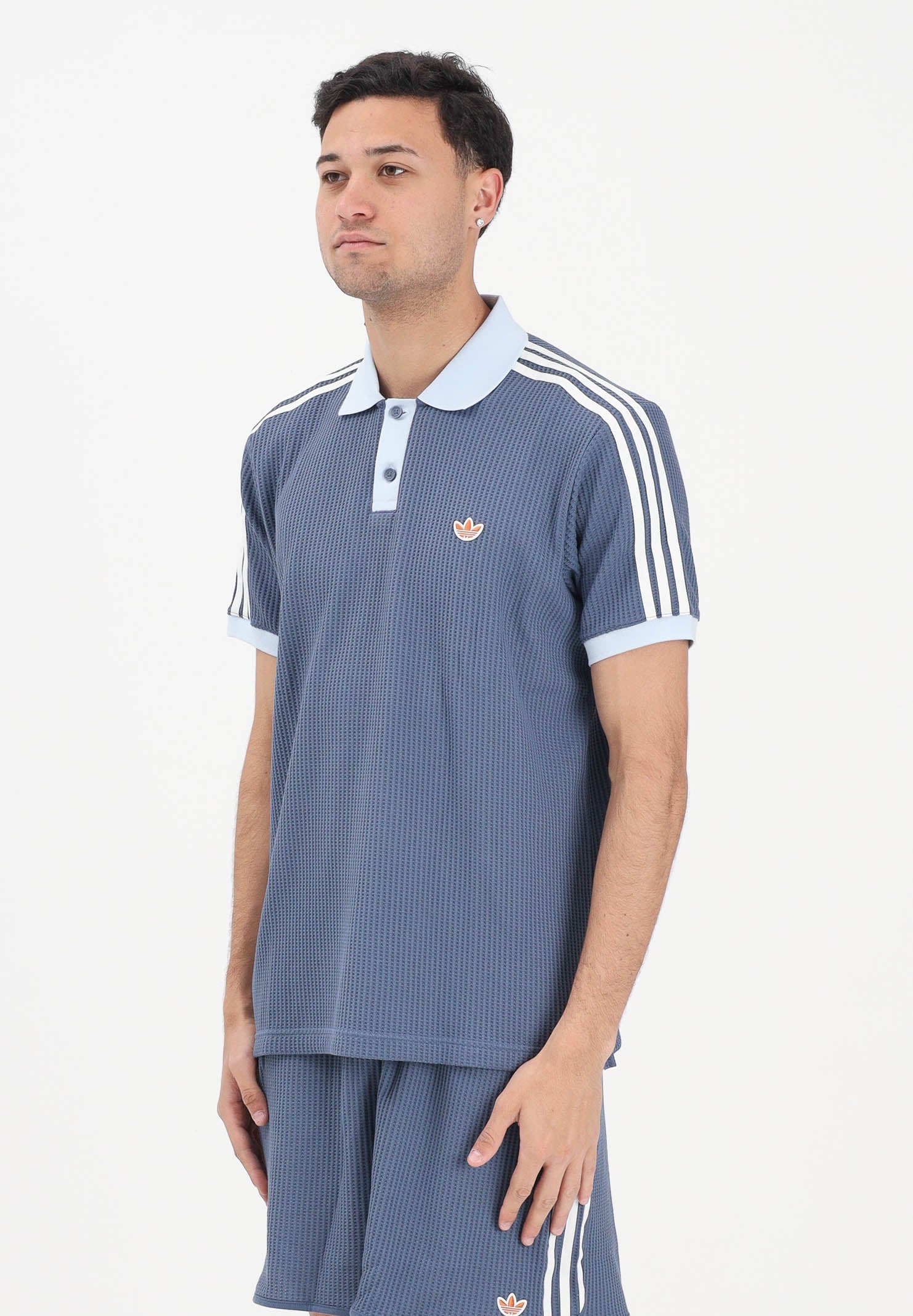 ADIDAS ORIGINALS Polo a manica corta WAFFLE KNIT blu soft da uomo KX1230 . ADIDAS ORIGINALS 