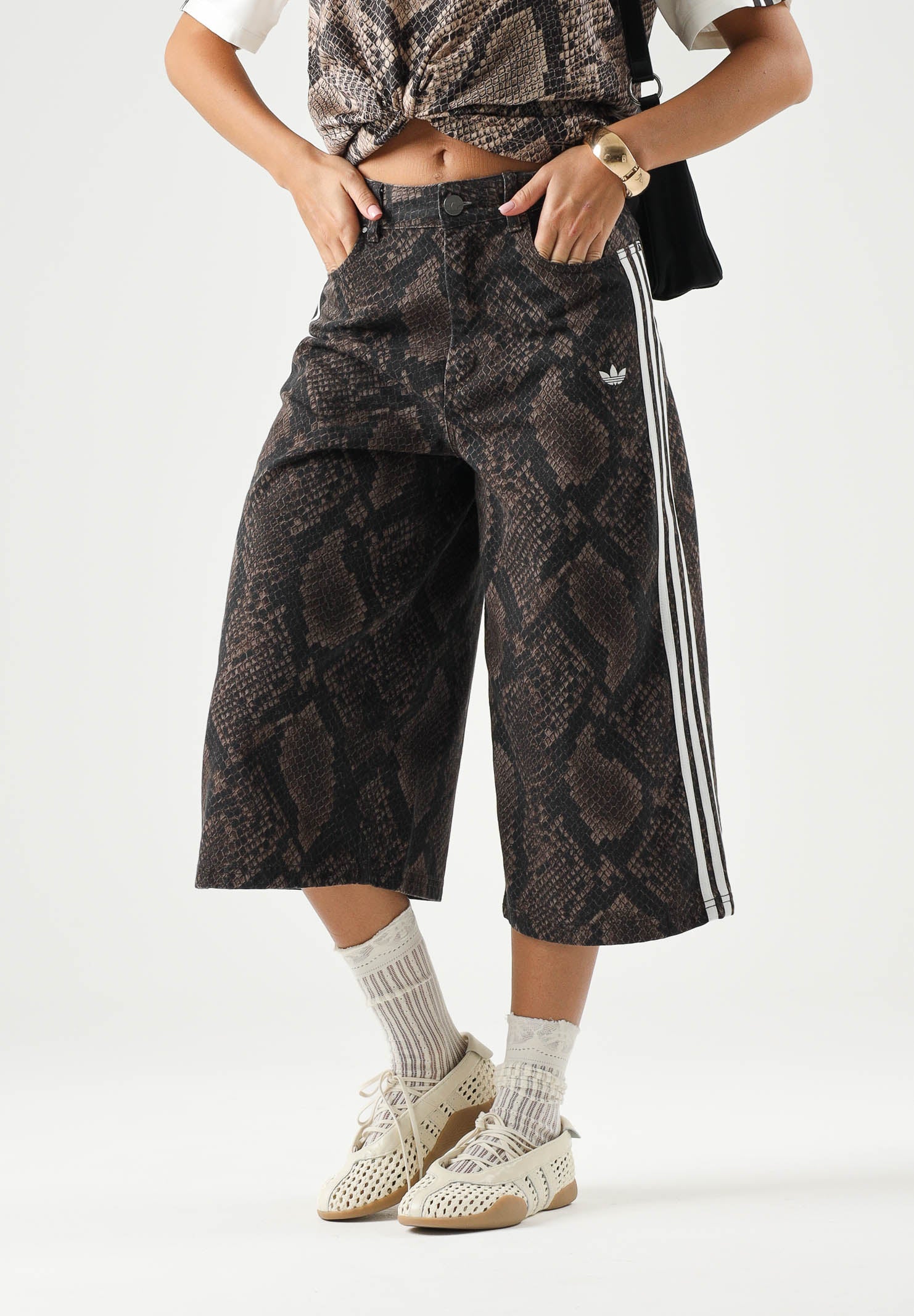 ADIDAS ORIGINALS shorts donna Snake Print Denim Bermuda Shorts marrone donna. KX1900 . ADIDAS ORIGINALS 