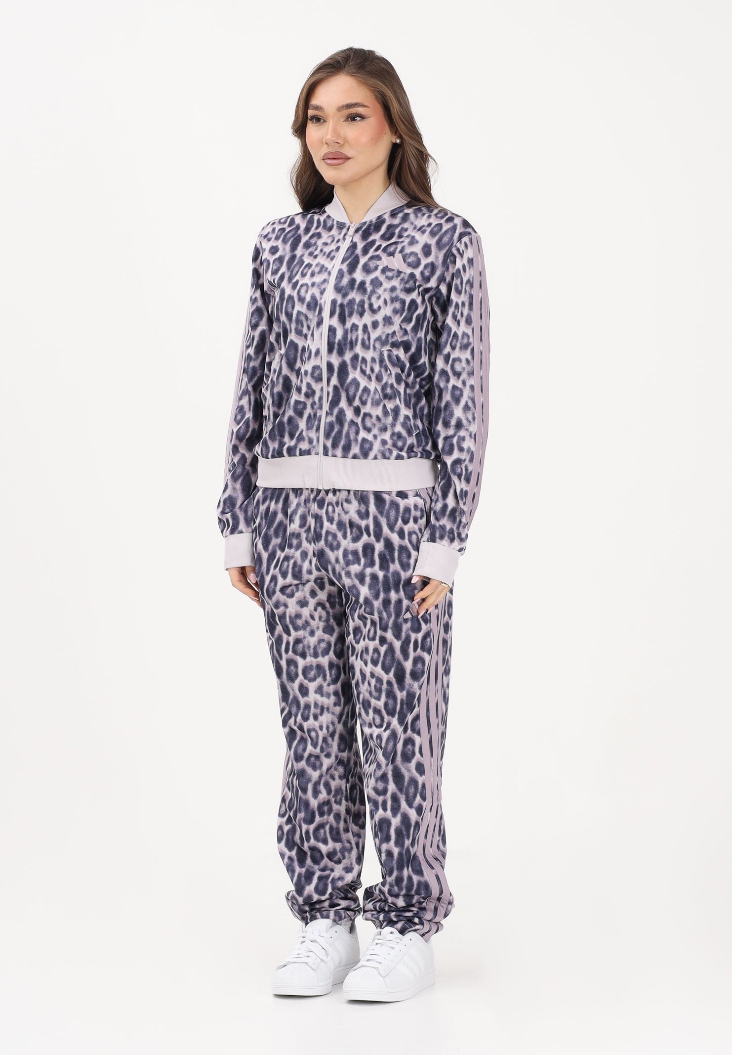 ADIDAS PERFORMANCE Tuta Essentials 3 Stripes Animal AOP lilla da donna KB8935 . ADIDAS PERFORMANCE 
