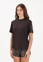 ADIDAS PERFORMANCE T-shirt a manica corta Seasonal Essentials Leopard marrone da donna KE8830 . ADIDAS PERFORMANCE 