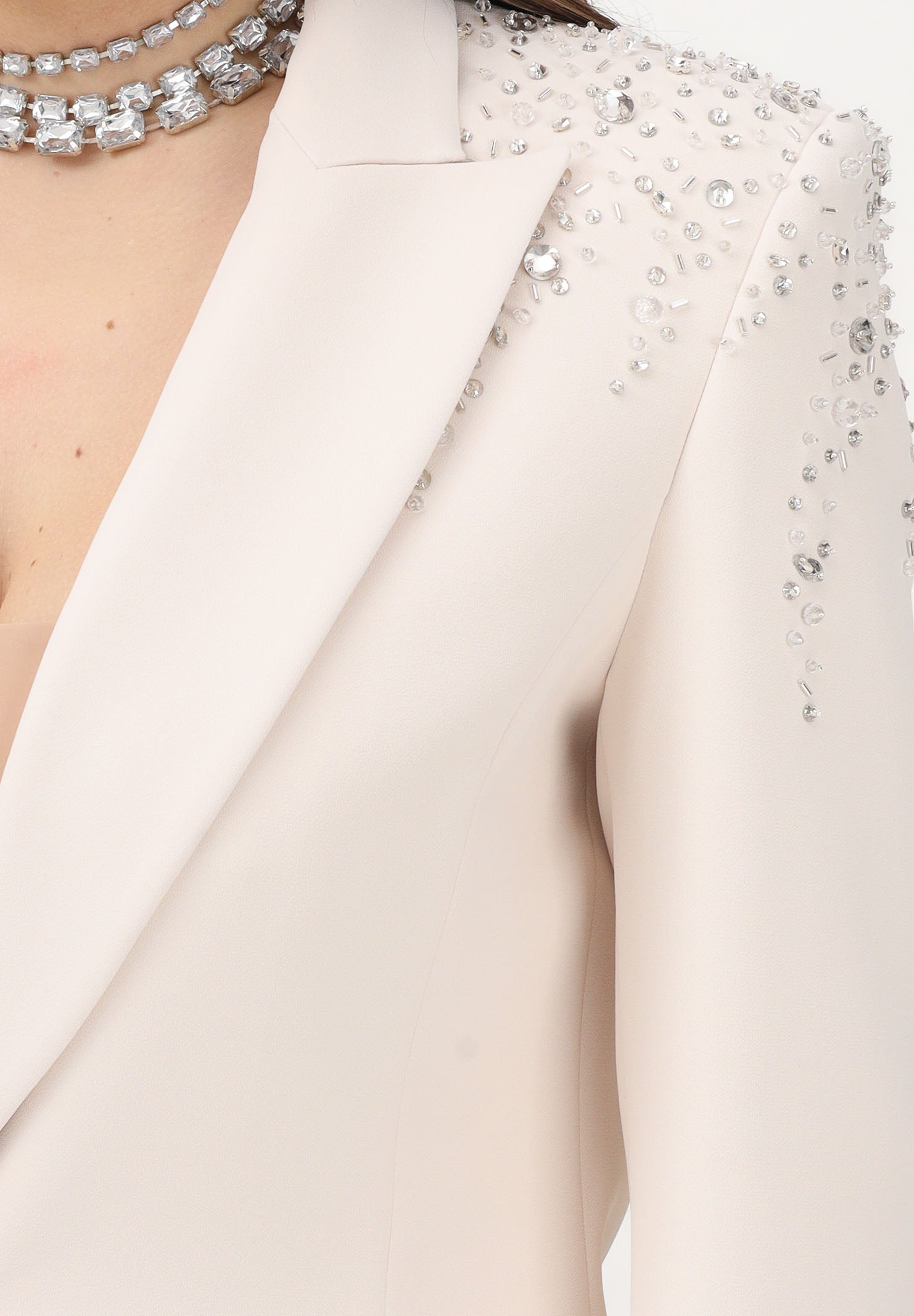 ALMA SANCHEZ Giacca Maxilt panna da donna con applicazioni gioiello sulle spalle AS26012T MA ALMA SANCHEZ 