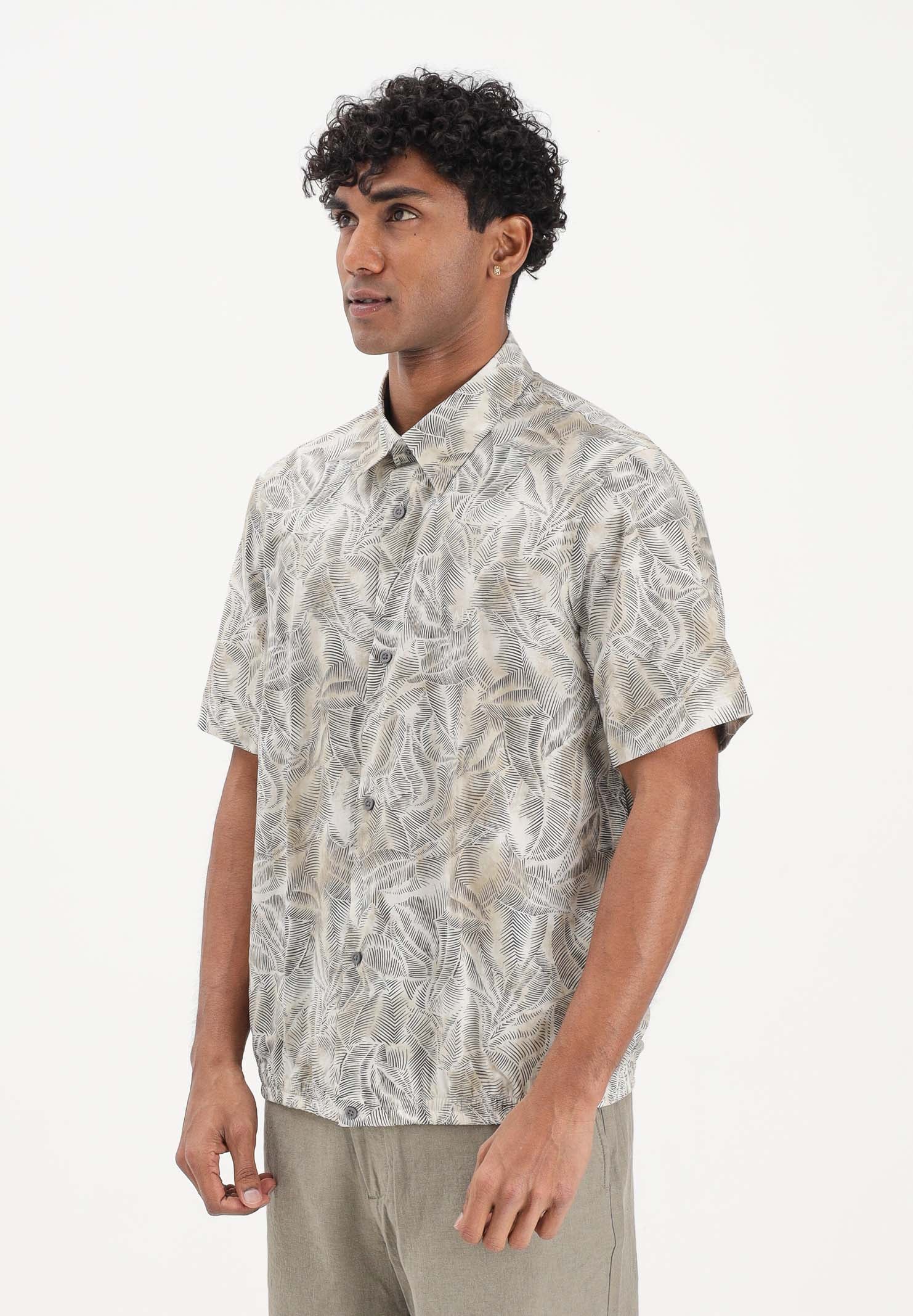 ARMANI EXCHANGE Camicia a manica corta panna da uomo con stampa all-over a motivo foliage XM002291AF22716 F1146 ARMANI EXCHANGE 