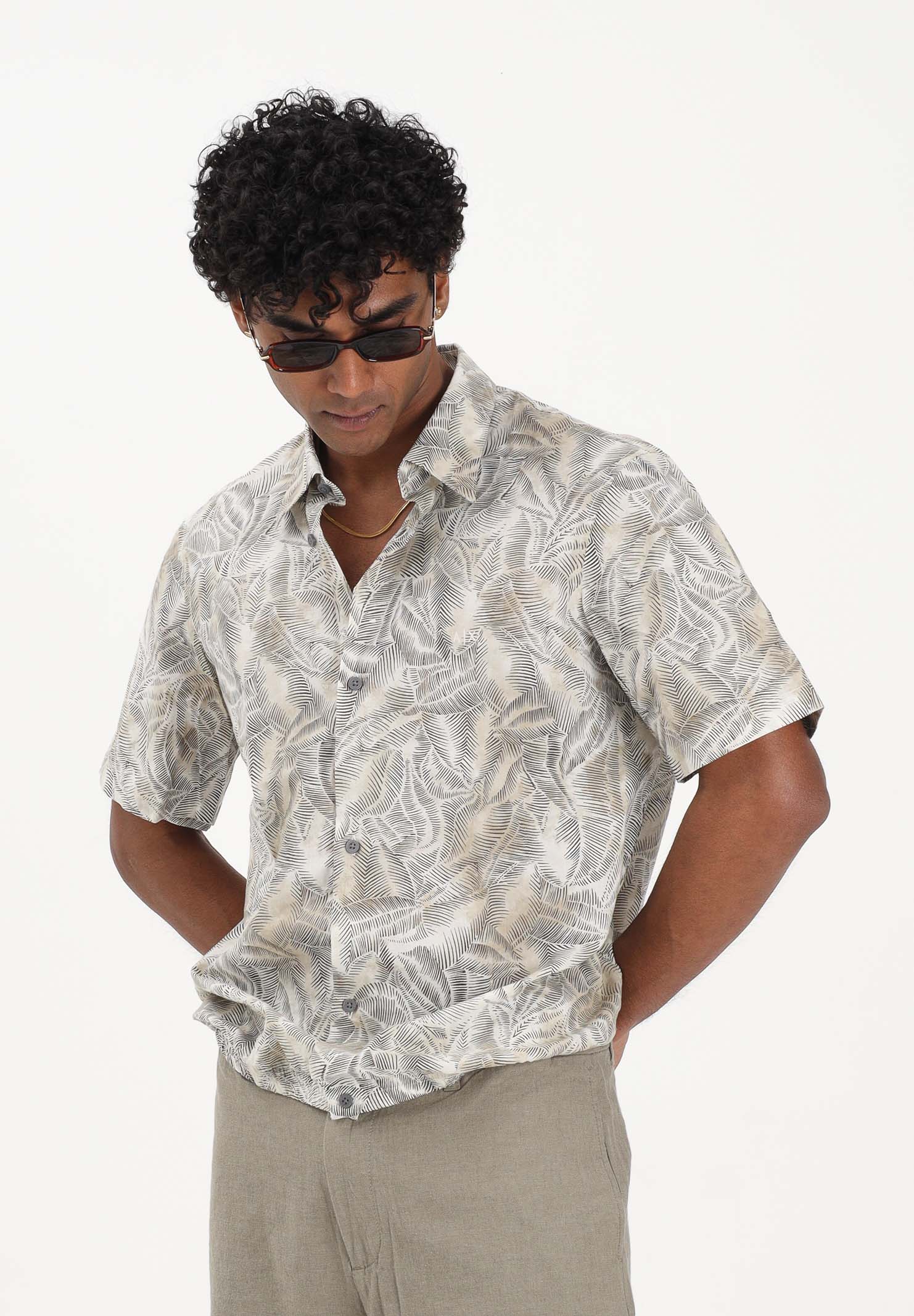 ARMANI EXCHANGE Camicia a manica corta panna da uomo con stampa all-over a motivo foliage XM002291AF22716 F1146 ARMANI EXCHANGE 