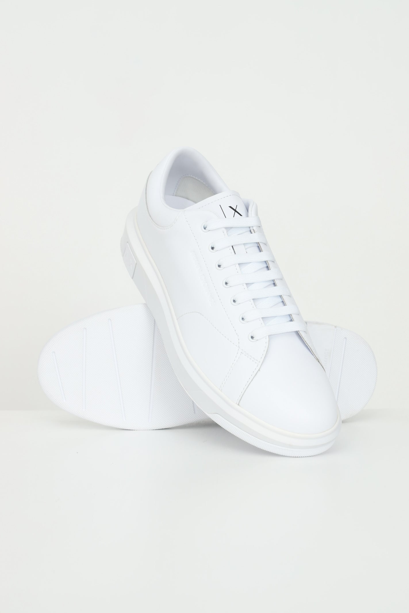 ARMANI EXCHANGE Sneakers bianche da uomo con logo XUX123XV534 00152 ARMANI EXCHANGE 