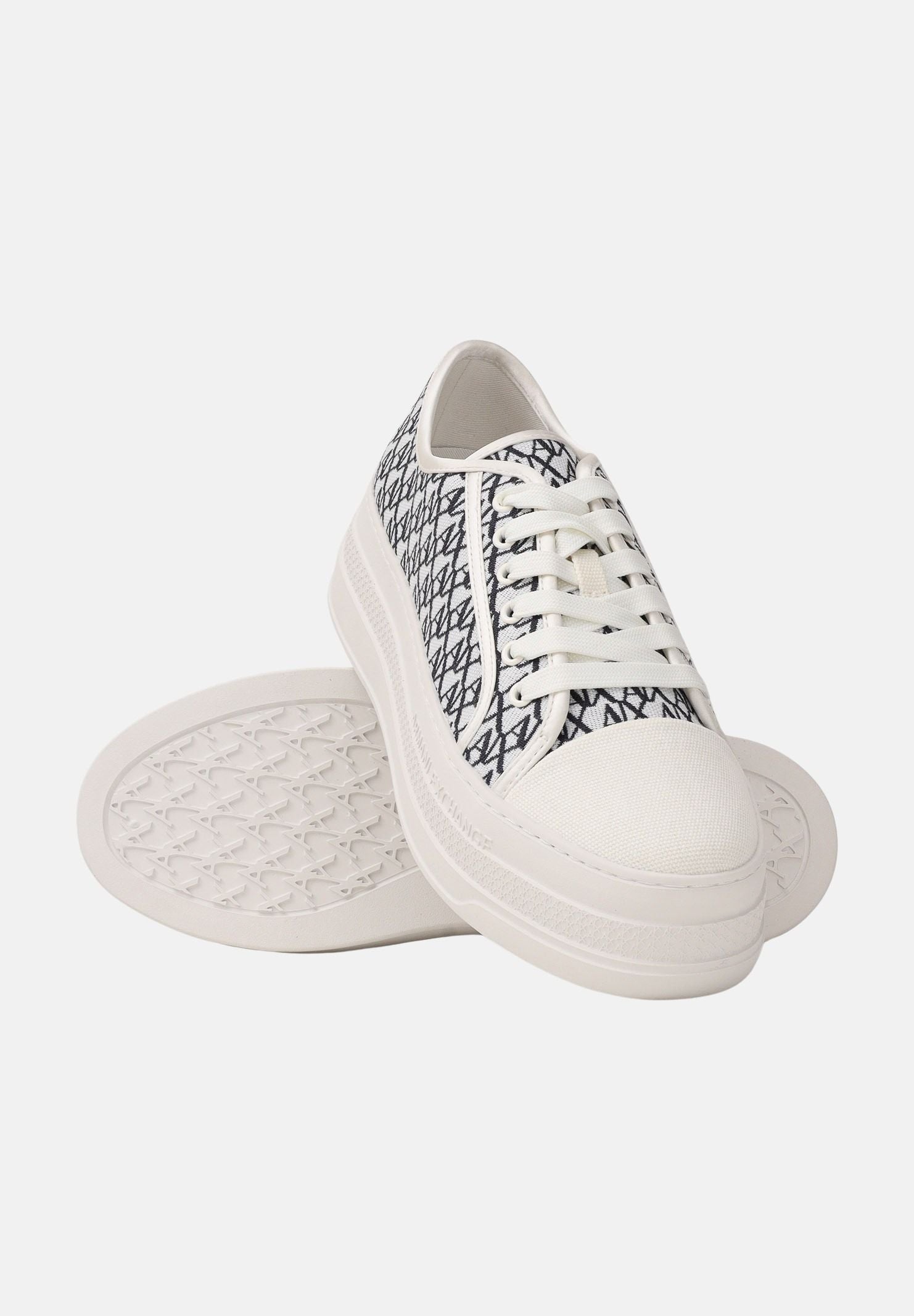 ARMANI EXCHANGE Sneakers panna e blu da donna con motivo all-over A|X XW002786AF23055 MZ266 ARMANI EXCHANGE 