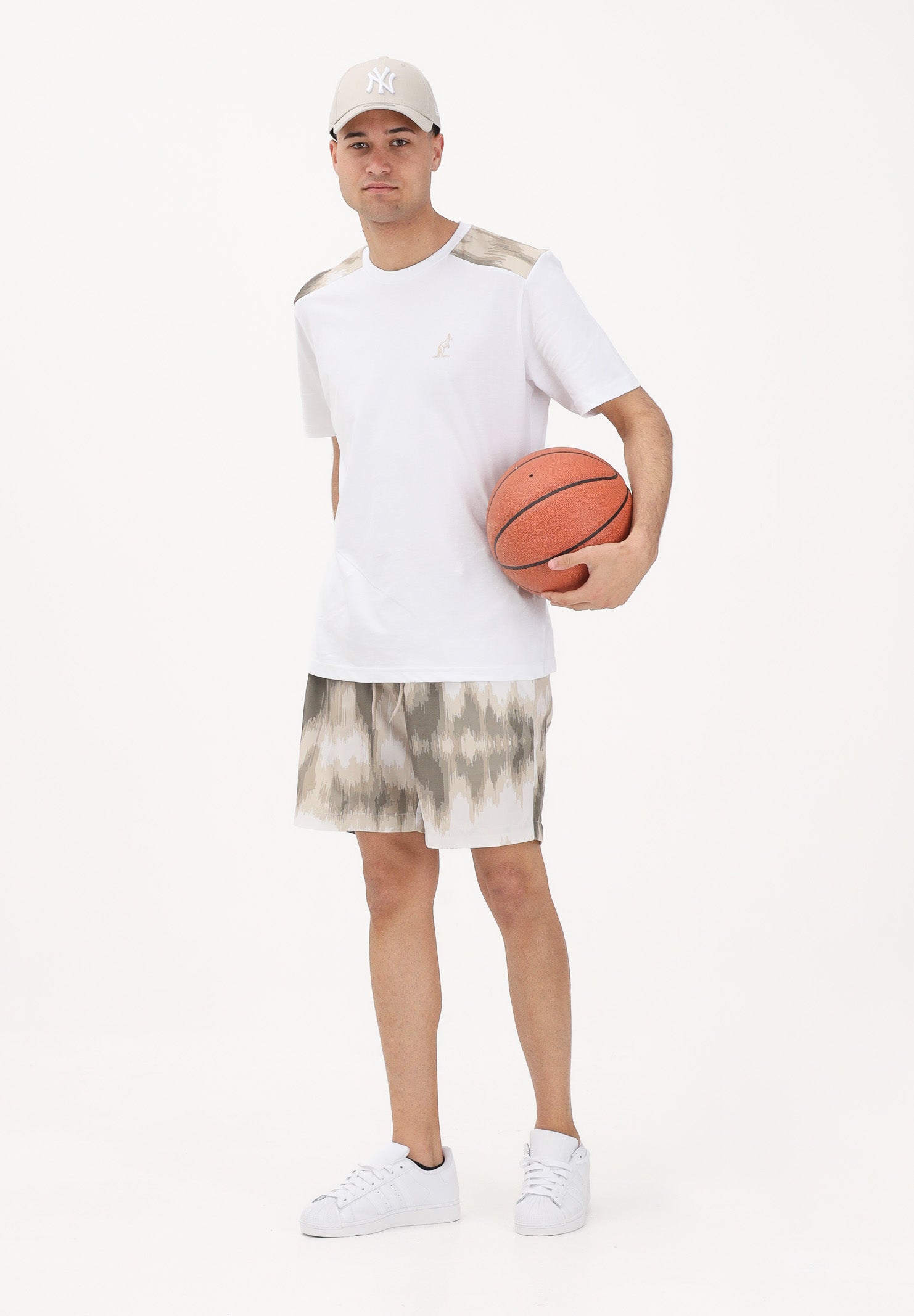 AUSTRALIAN Shorts mare beige da uomo caratterizzato da una stampa sfumata SWUCU0018 240 AUSTRALIAN 