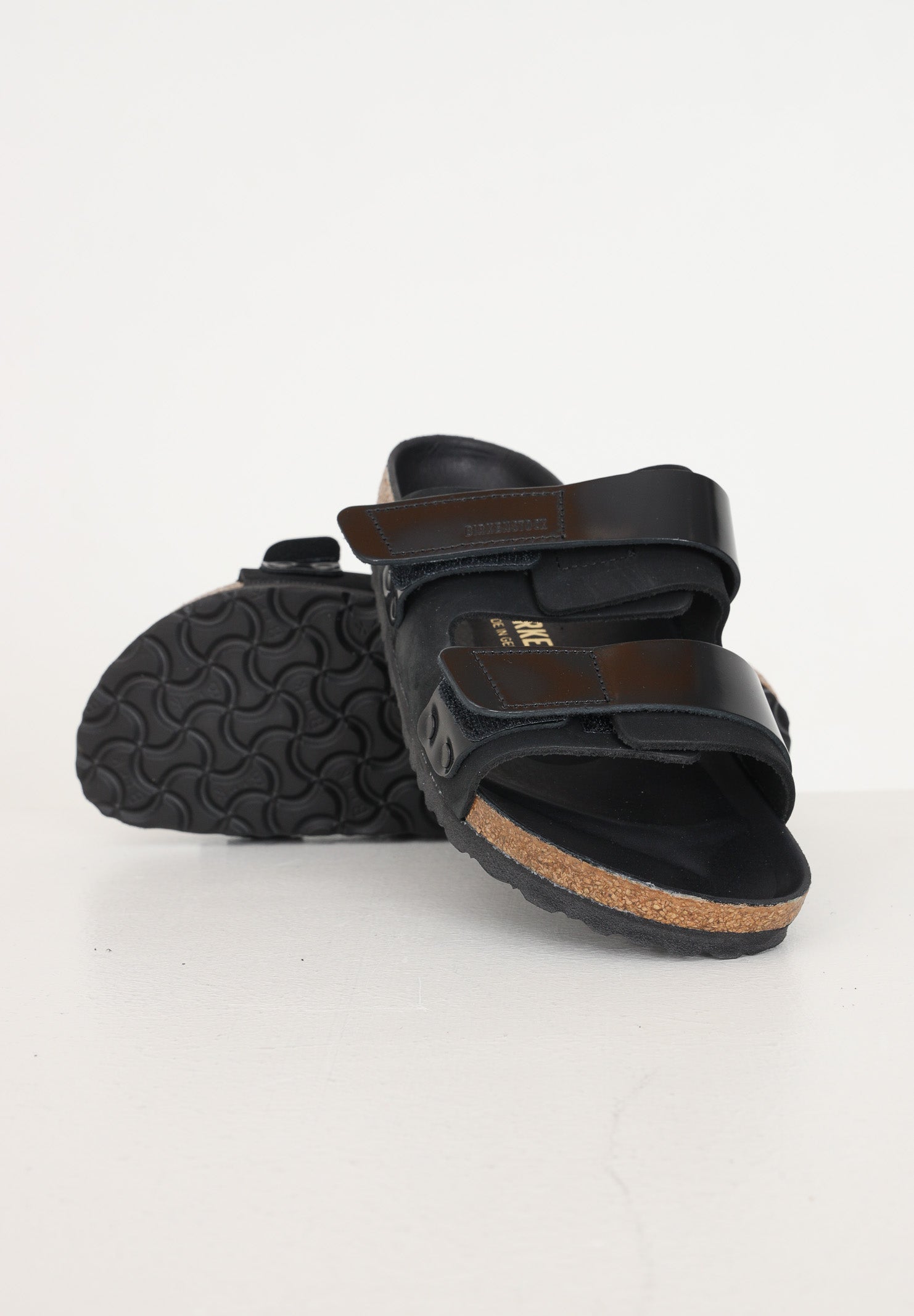 BIRKENSTOCK Ciabatte Uji nera per uomo e donna 1026570 . BIRKENSTOCK 
