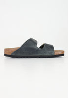 BIRKENSTOCK Ciabatte Arizona verde oliva per uomo e donna in pelle oliata 1028030 . BIRKENSTOCK 
