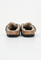 BIRKENSTOCK Ciabatte Boston con pelliccia beige per uomo e donna 1028299 . BIRKENSTOCK 