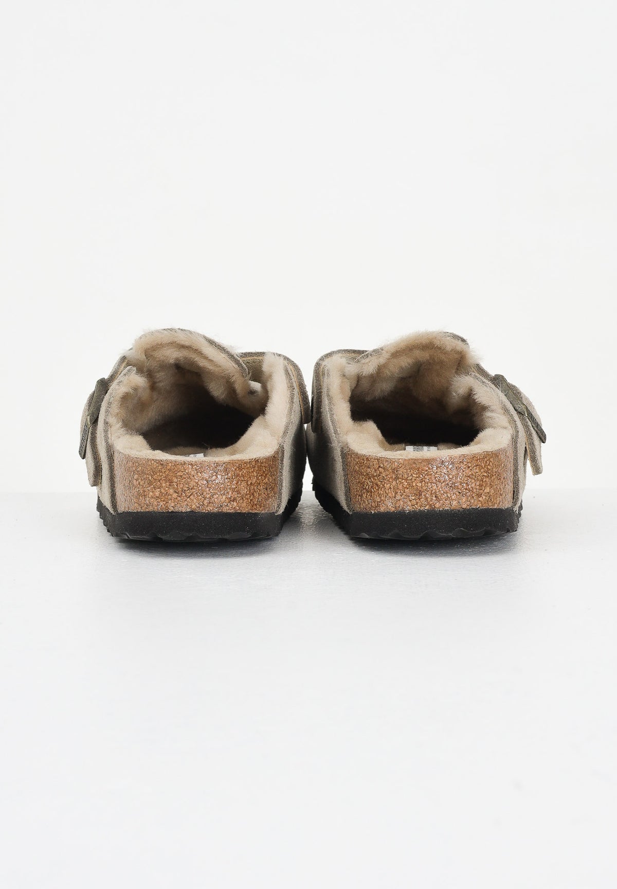 BIRKENSTOCK Ciabatte Boston con pelliccia beige per uomo e donna 1028299 . BIRKENSTOCK 