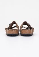 BIRKENSTOCK Ciabatte Arizona in pelle scamosciata marrone per uomo e donna 1030865 . BIRKENSTOCK 