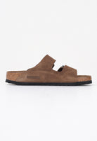 BIRKENSTOCK Ciabatte Arizona in pelle scamosciata marrone per uomo e donna 1030865 . BIRKENSTOCK 