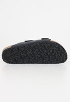 BIRKENSTOCK Ciabatte Arizona in pelle oliata nere per uomo e donna 552113 . BIRKENSTOCK 