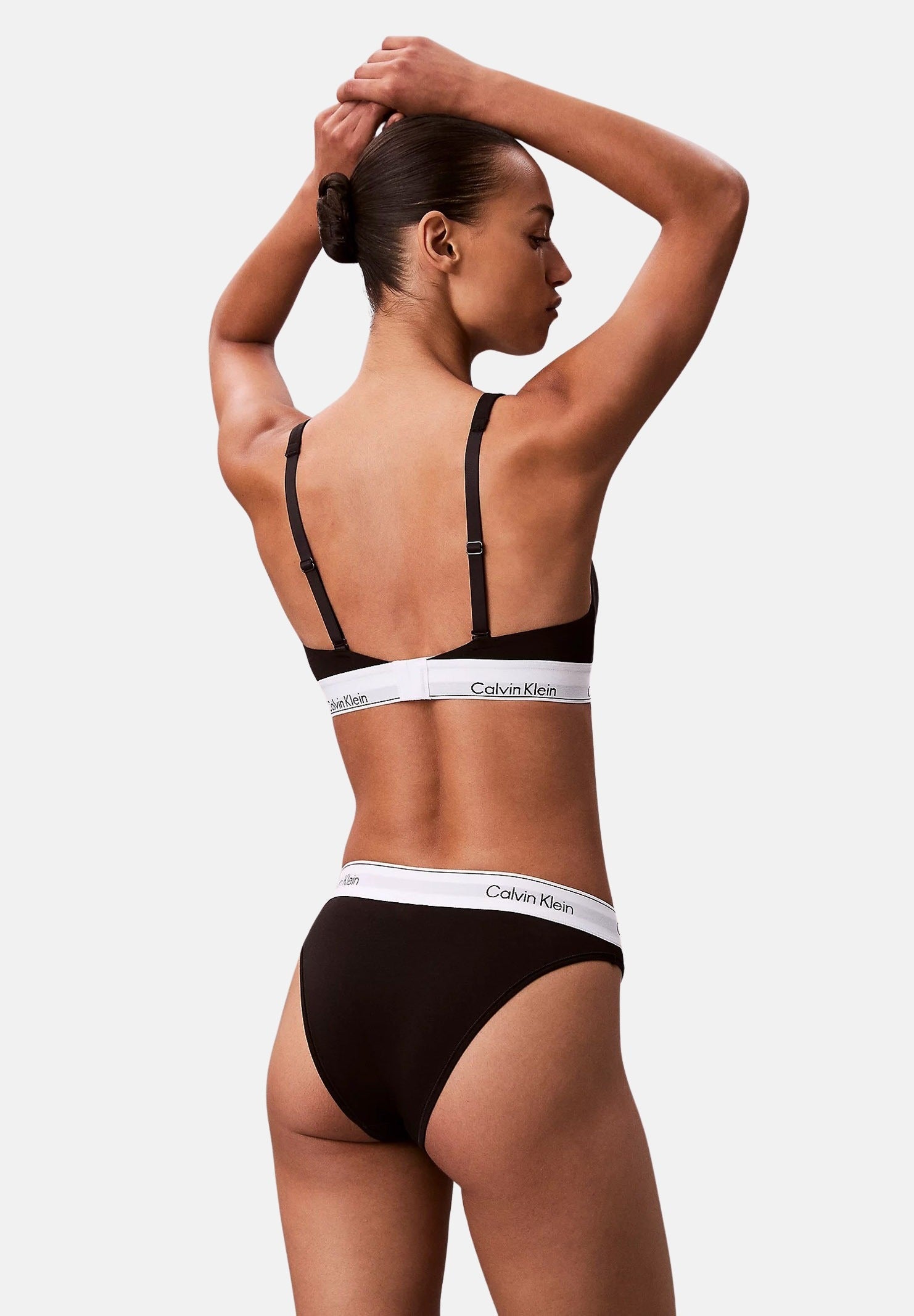 CALVIN KLEIN Slip nero da donna con elastico logato LV00QF8524 UB1 CALVIN KLEIN 