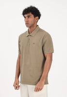 CALVIN KLEIN JEANS Polo a manica corta verde oliva da uomo con logo LV040EM269 VFB CALVIN KLEIN JEANS 