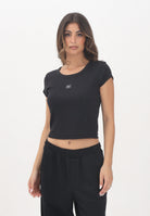 CALVIN KLEIN JEANS T-shirt a manica corta nera da donna con logo LV047C200GUB1 . CALVIN KLEIN JEANS 