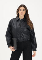 CALVIN KLEIN JEANS Giubbotto in ecopelle nero da donna LV047E507GUB1 . CALVIN KLEIN JEANS 