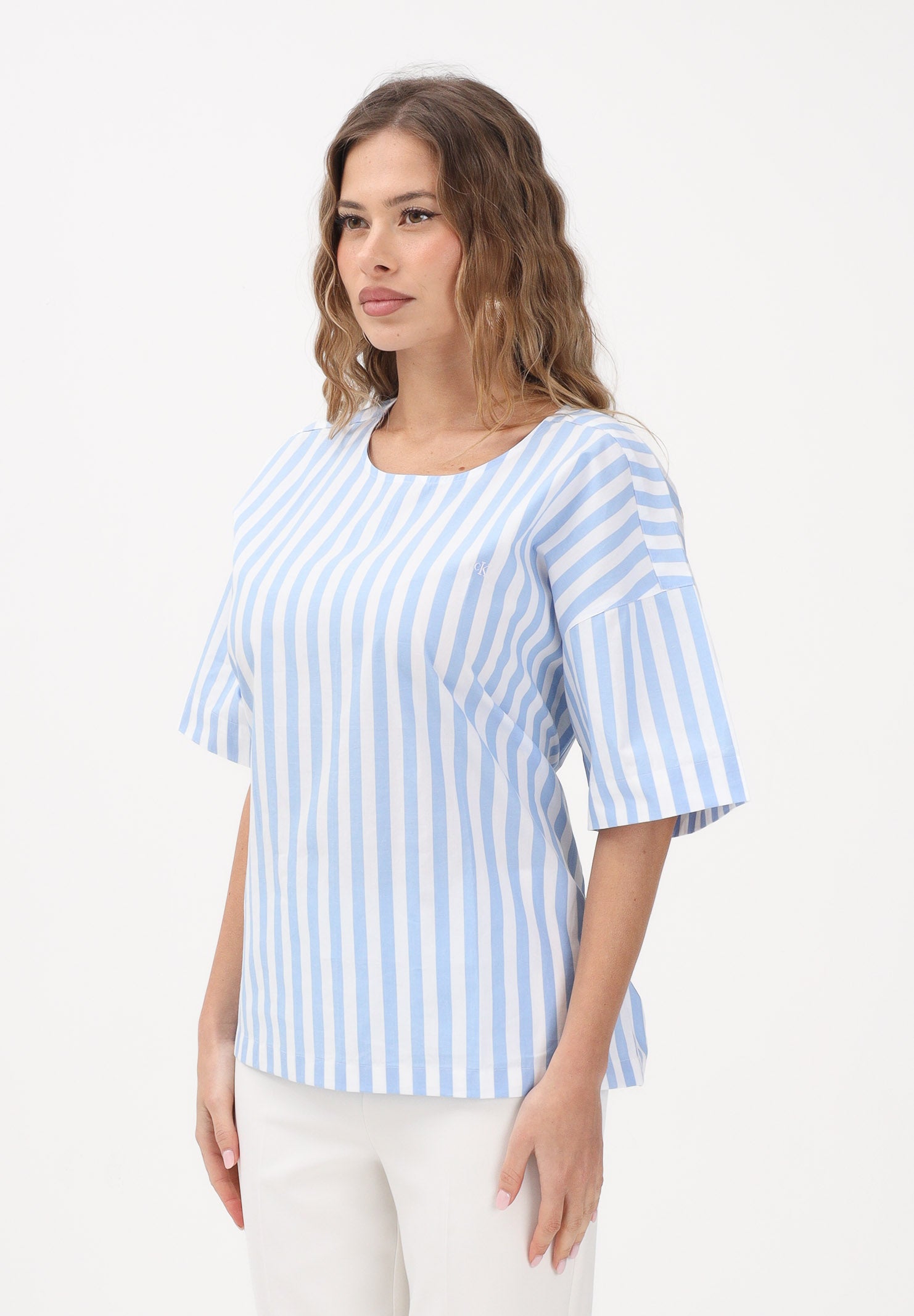 CALVIN KLEIN JEANS Blusa bianca e azzurra da donna con motivo a righe LV047F113G C32 CALVIN KLEIN JEANS 