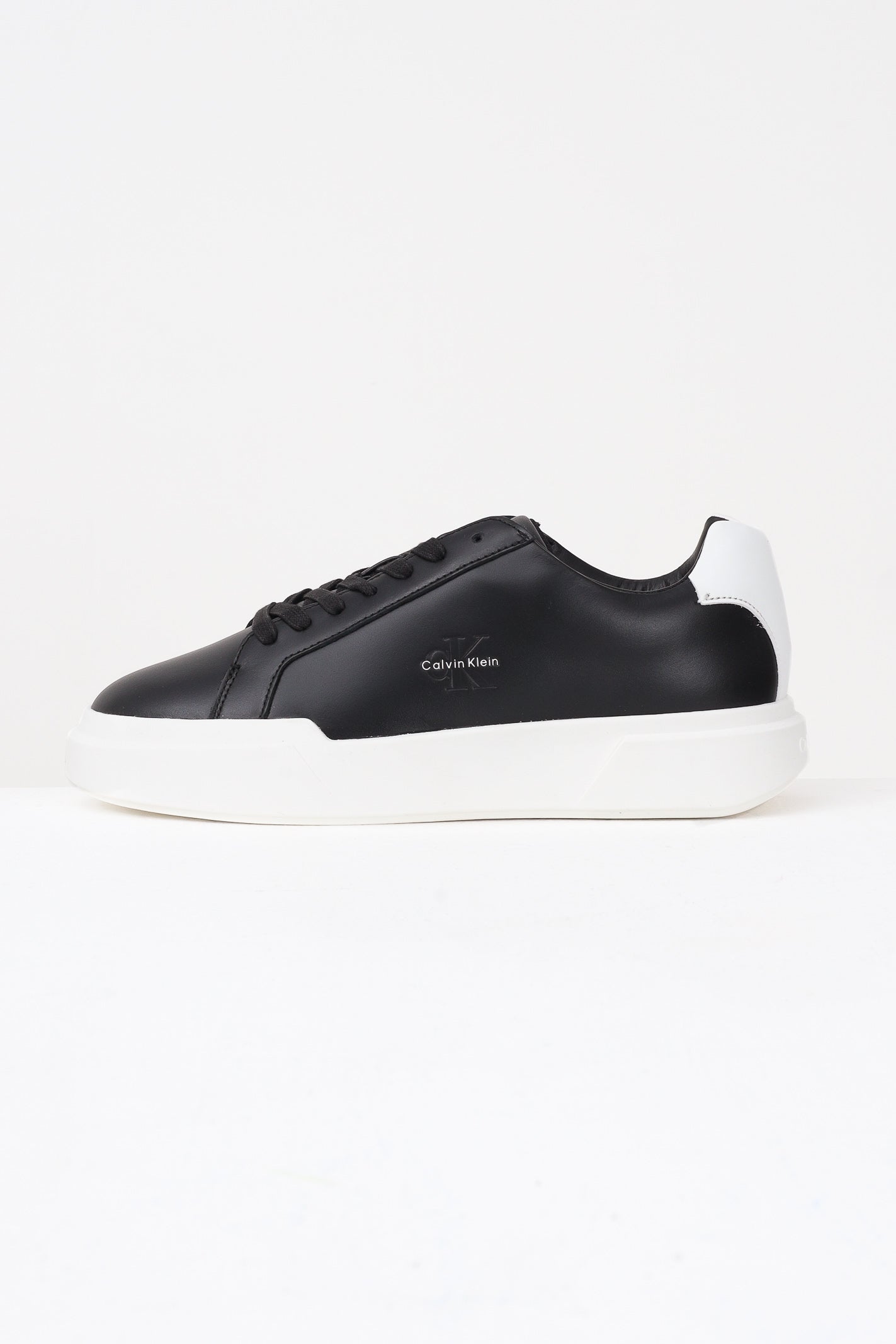 CALVIN KLEIN JEANS Sneakers nere da uomo con logo YM0YM013440GM . CALVIN KLEIN JEANS 