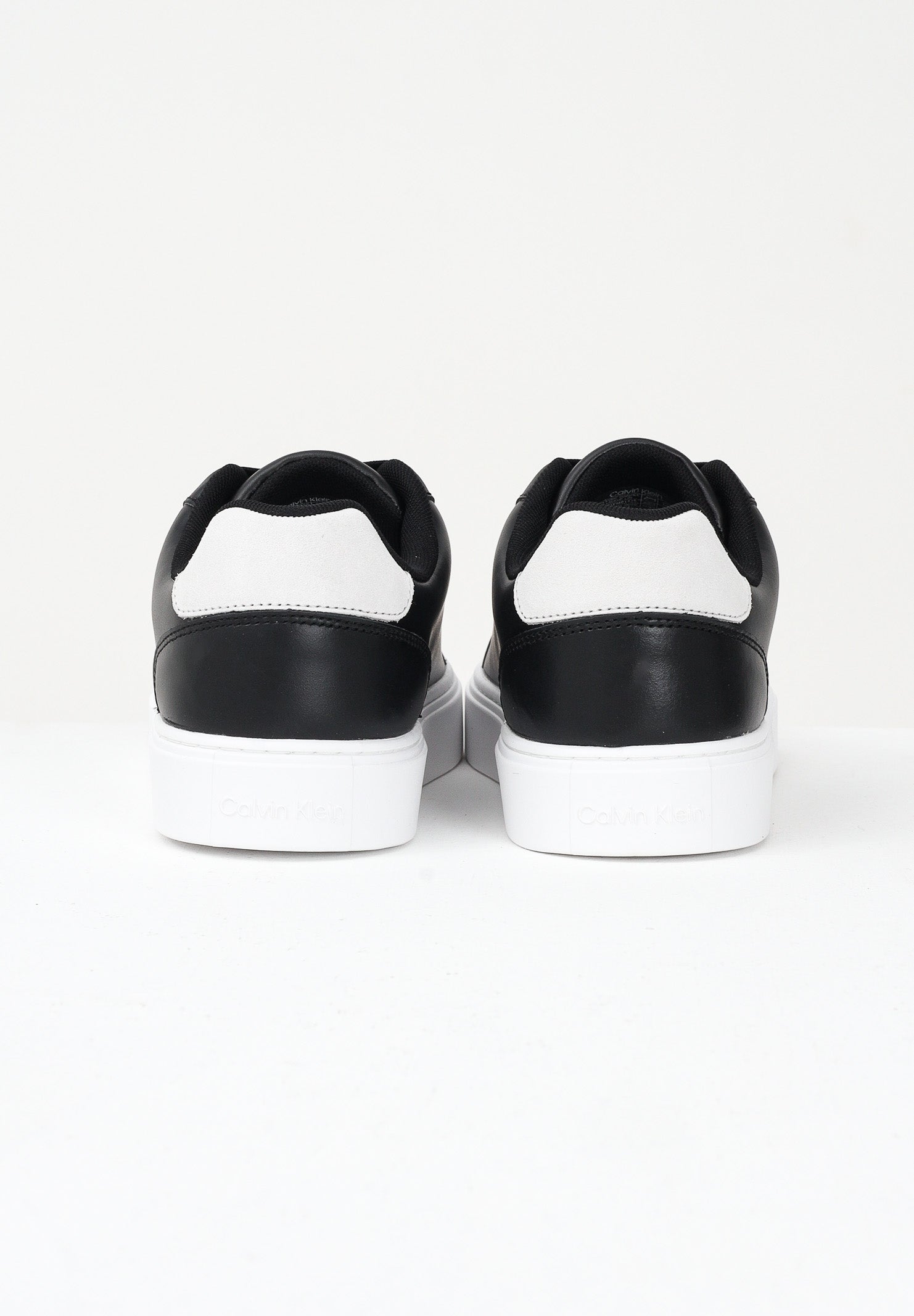 CALVIN KLEIN JEANS Sneakers nere da uomo con logo YM0YM014350GM . CALVIN KLEIN JEANS 