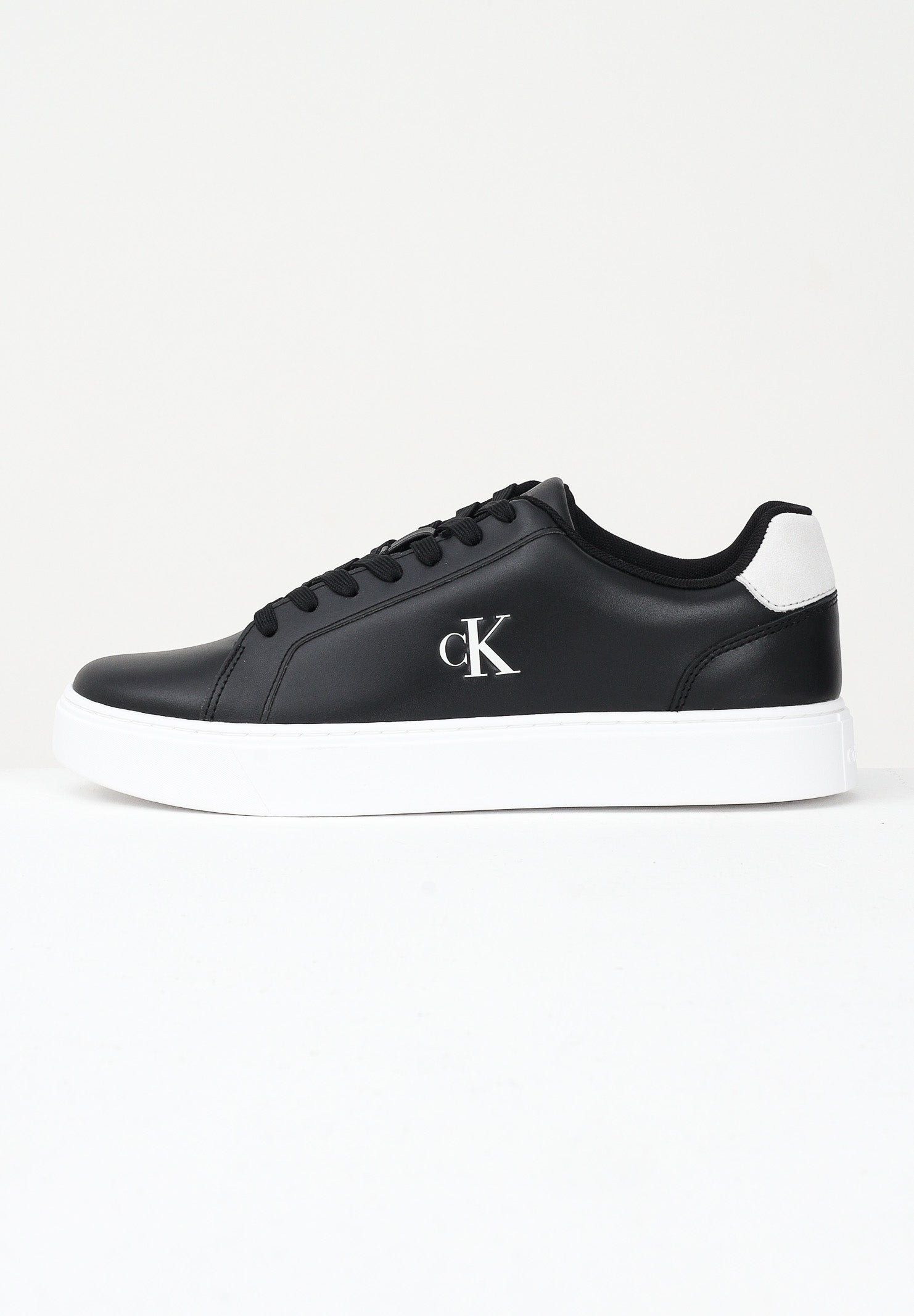 CALVIN KLEIN JEANS Sneakers nere da uomo con logo YM0YM014350GM . CALVIN KLEIN JEANS 