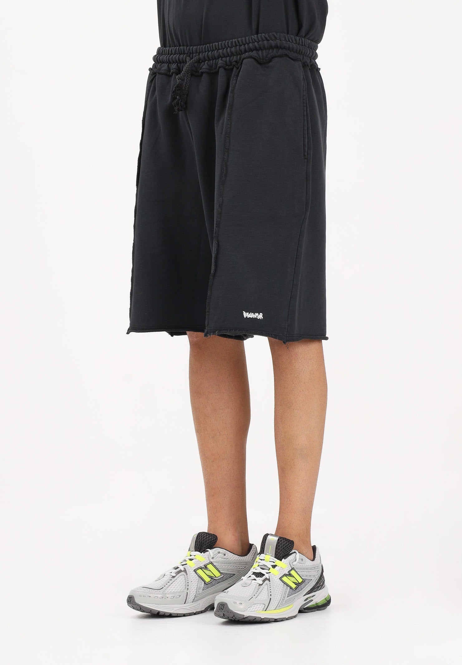 DISCLAIMER Shorts sportivo grigio da uomo con logo 26EDS55422 NE DISCLAIMER 