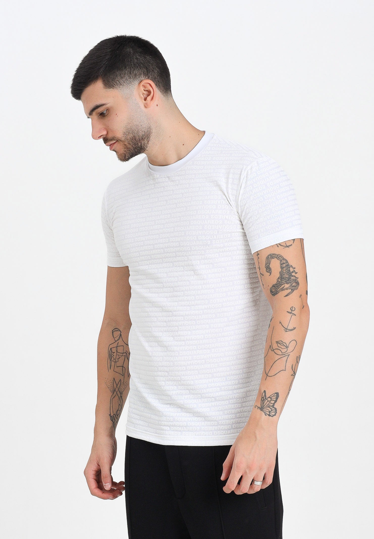 DSQUARED2 T-shirt a manica corta bianca da uomo con logo all--over D9H136200T 110 DSQUARED2 